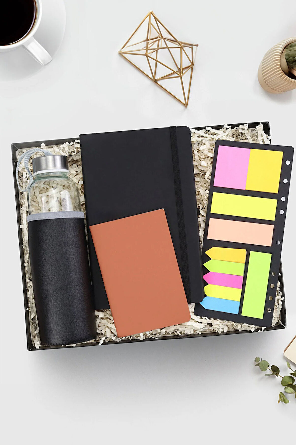 Siyah Defter & Siyah 500 Ml Su Matarası & Dikişli Mini Not Defteri & Yapışkanlı Notluk Hediye Seti