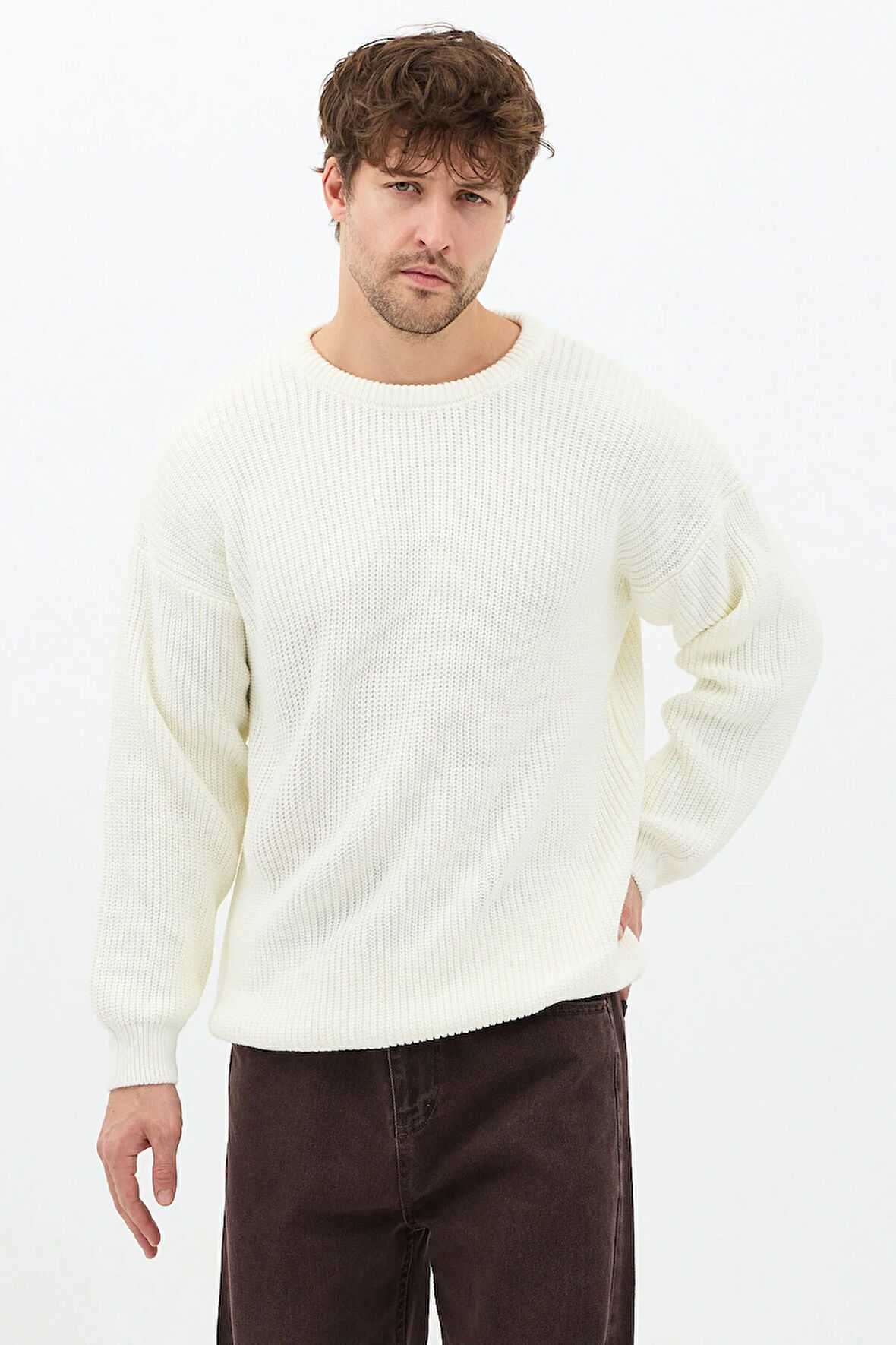 Erkek Beyaz Regular Fit Bisiklet Yaka Örgülü Triko