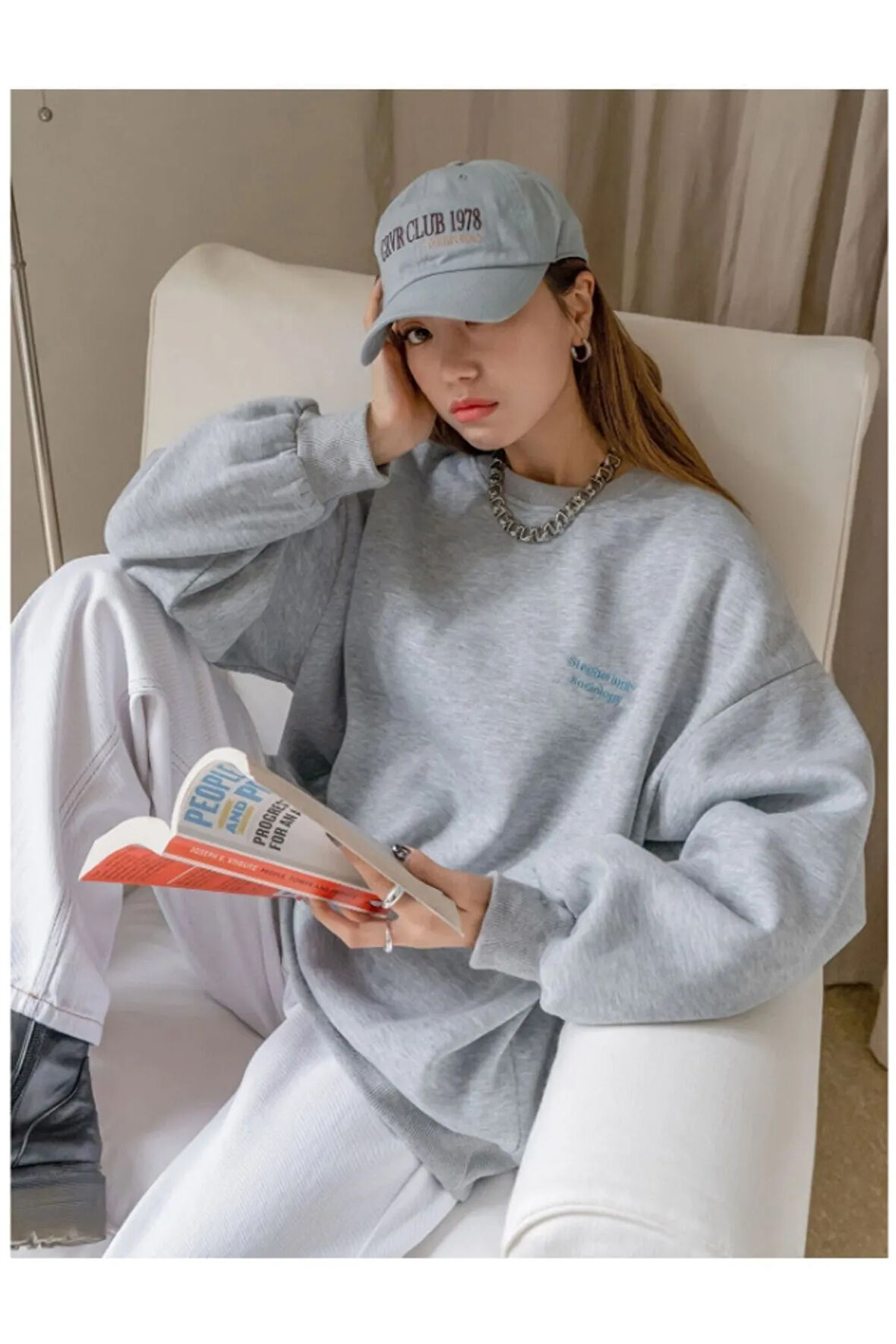 Kadın Gri Staggertly Baskılı Bisiklet Yaka Sweatshirt