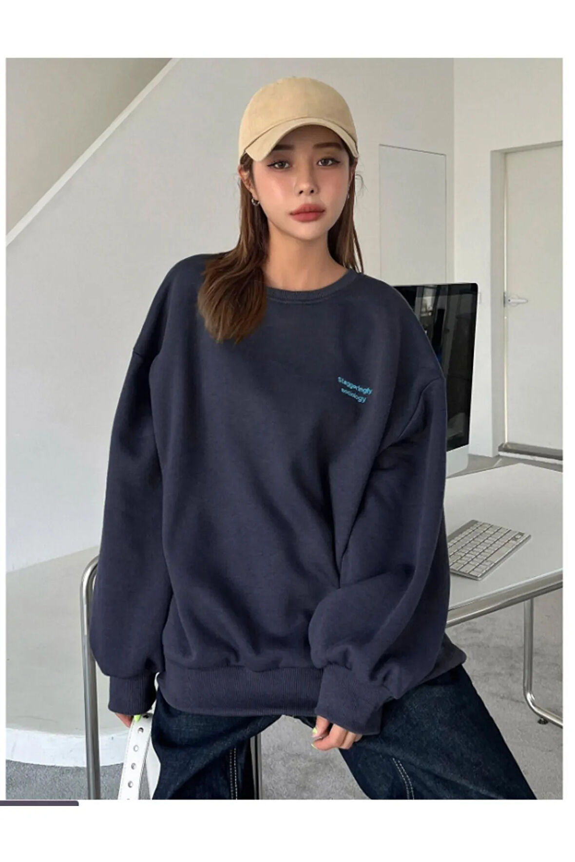 Kadın Lacivert Staggertly Baskılı Bisiklet Yaka Sweatshirt