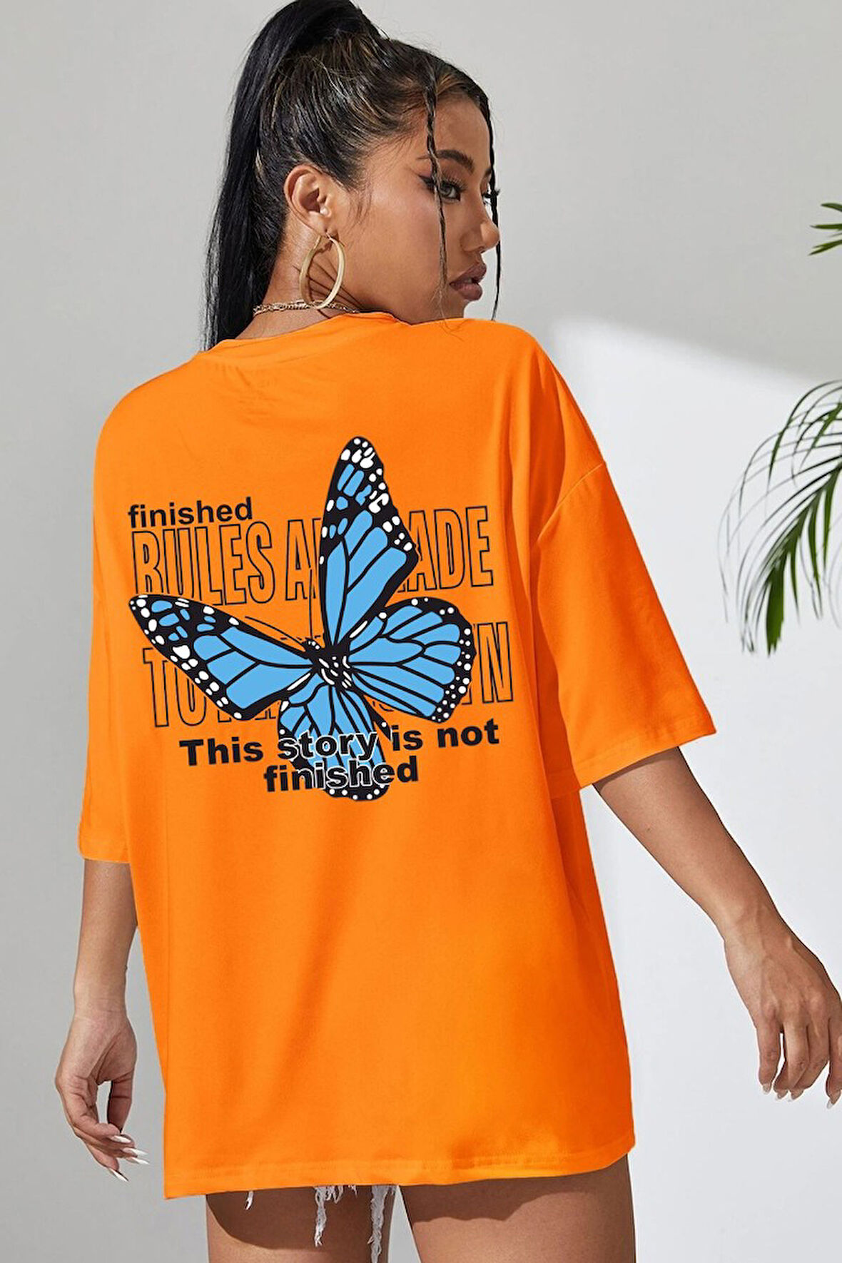 Uyguntarz Unisex Kelebek Sırt Baskılı T-shirt