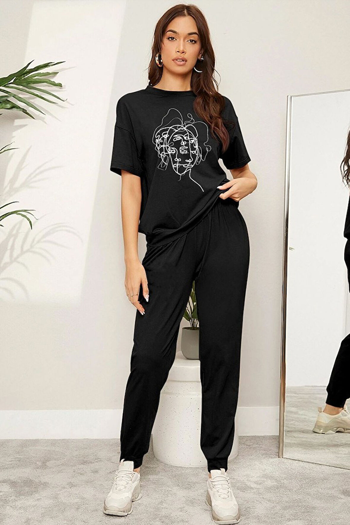 Uyguntarz Unisex Woman one line Baskılı 2'li Eşofman Takımı