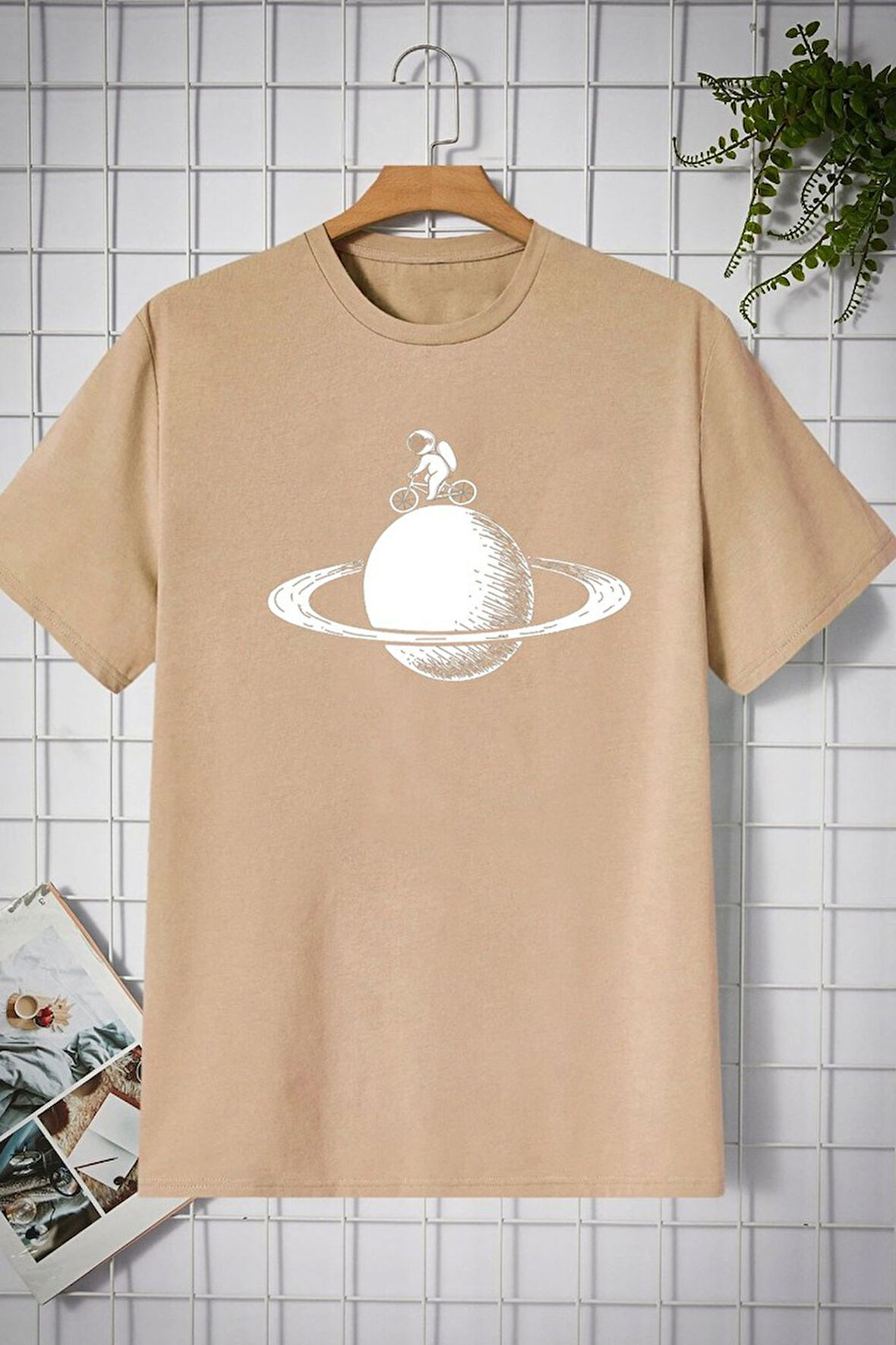 Uyguntarz Unisex Astronaut Rides Baskılı T-shirt