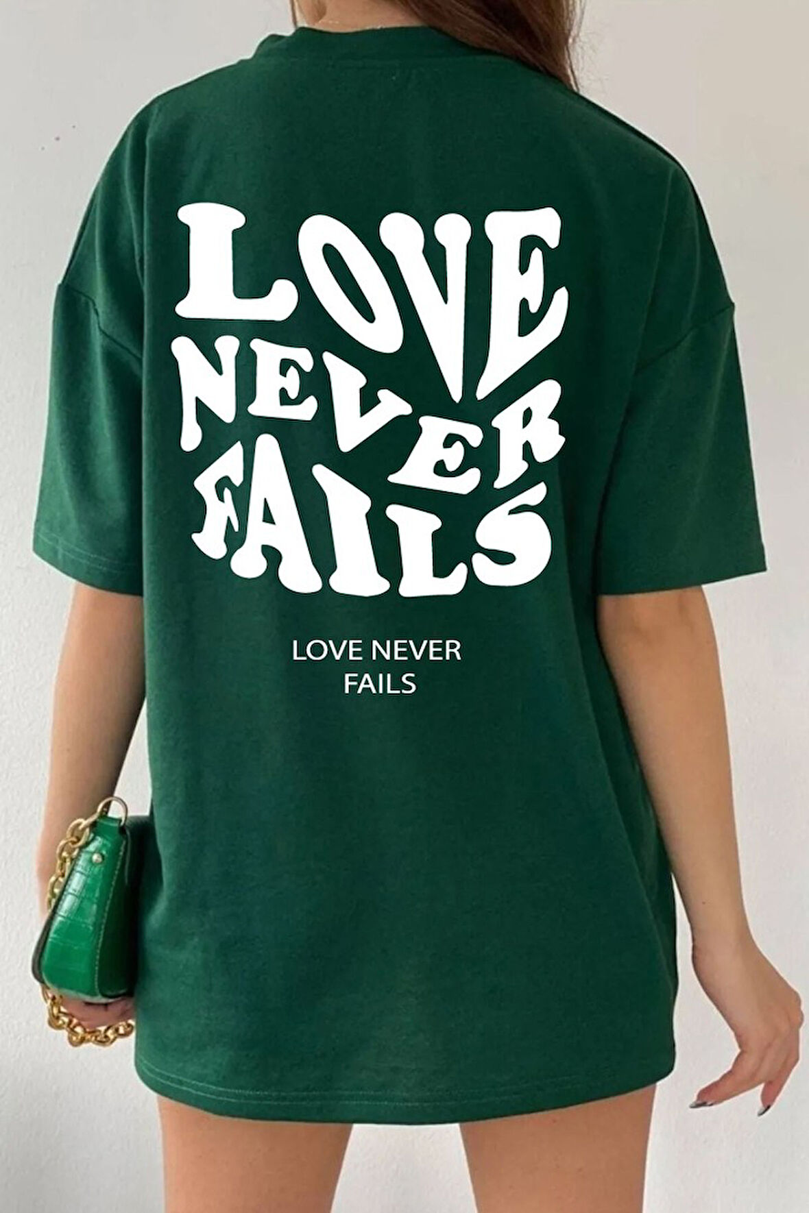 Uyguntarz Unisex Love Never Fails Baskılı T-shirt