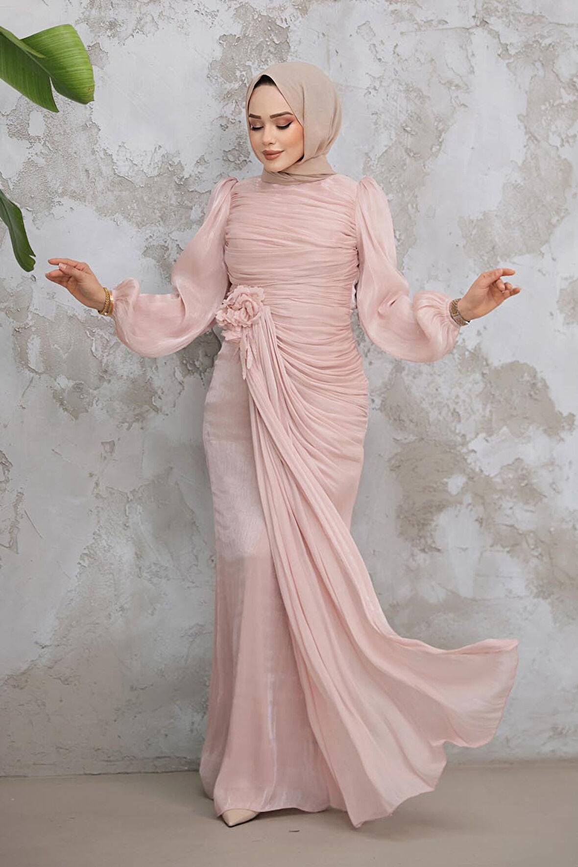 Drape Detaylı Pudra Tesettür Abiye Elbise 51203PD