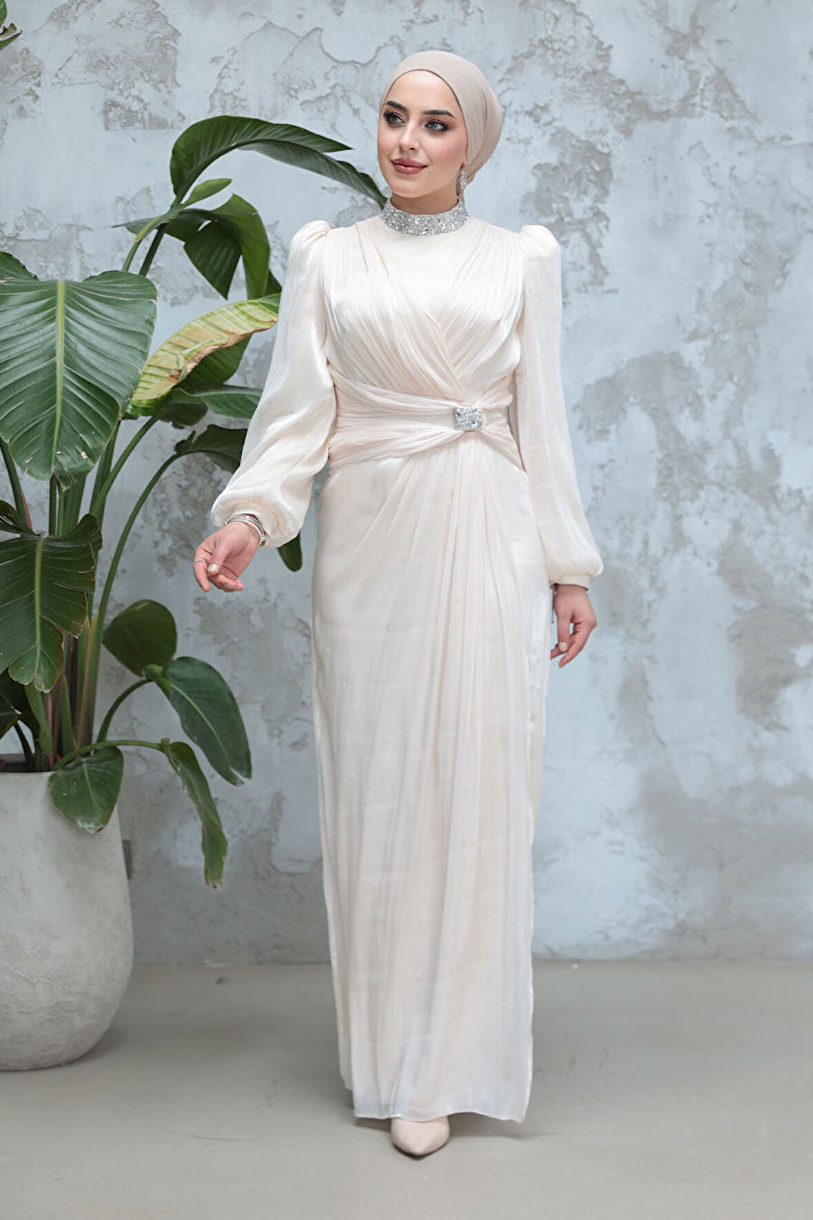 Drape Detaylı Ekru Tesettür Abiye Elbise 50581E