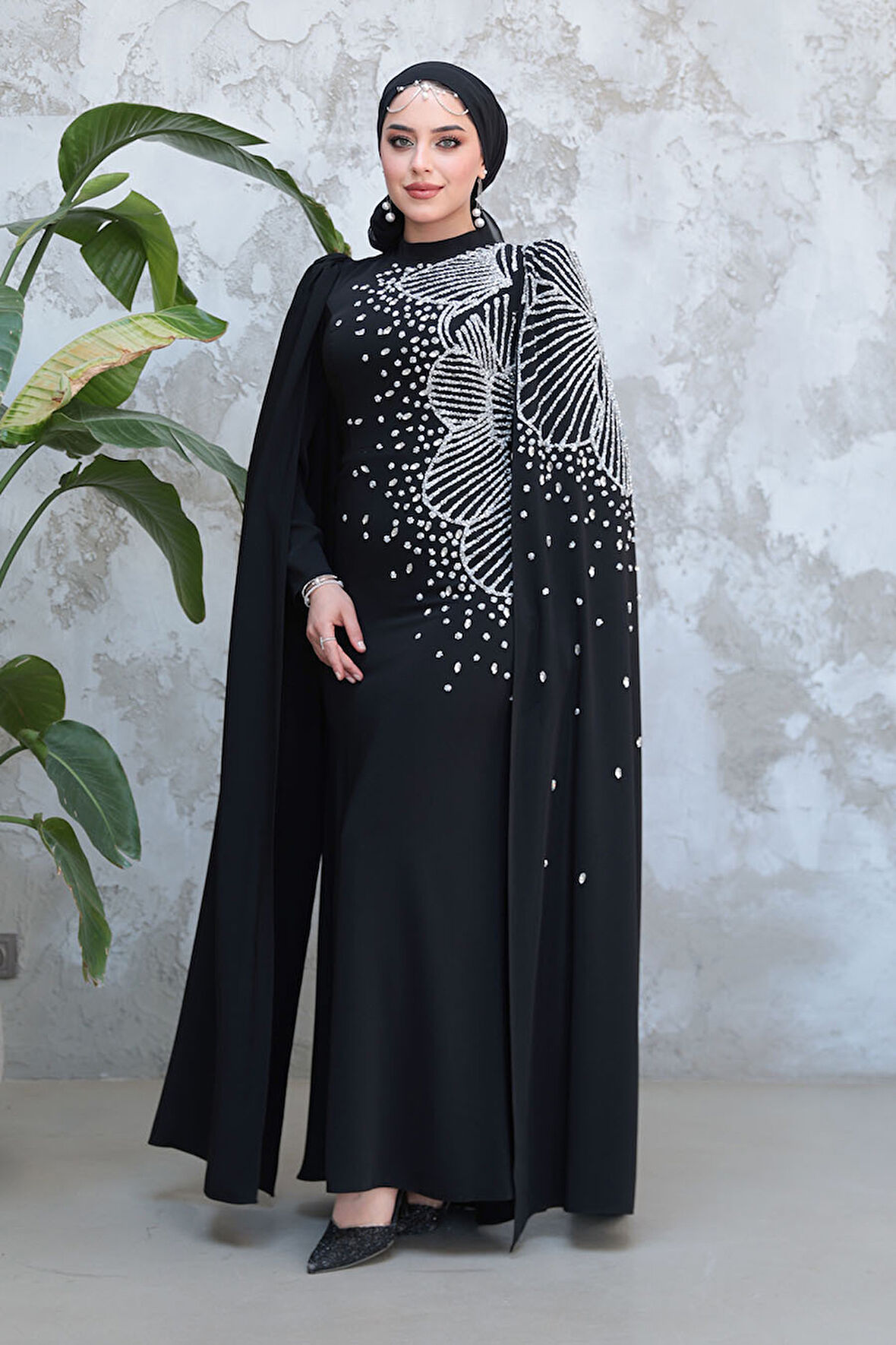 Kolları Pelerinli Siyah Tesettür Abiye Elbise 51671S