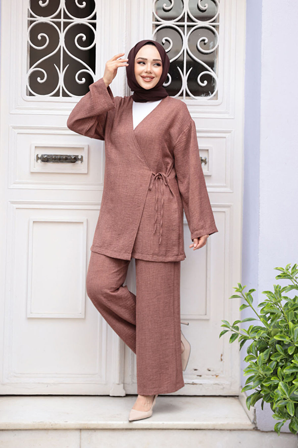 Yandan Bağlama Detaylı Kahverengi Tesettür İkili Takım 50183KH