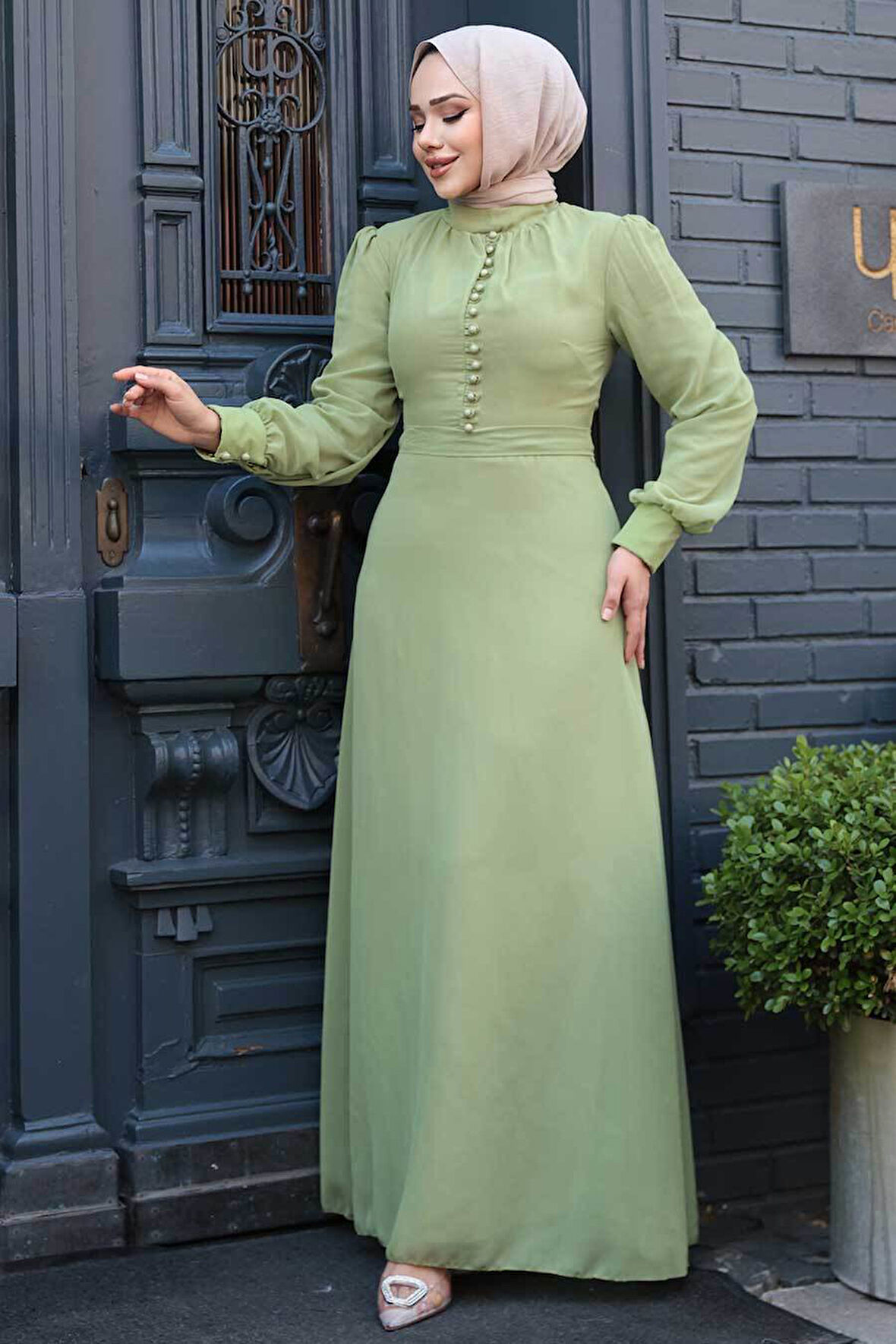 Düğme Detaylı Fıstık Yeşili Tesettür Elbise 2703FY