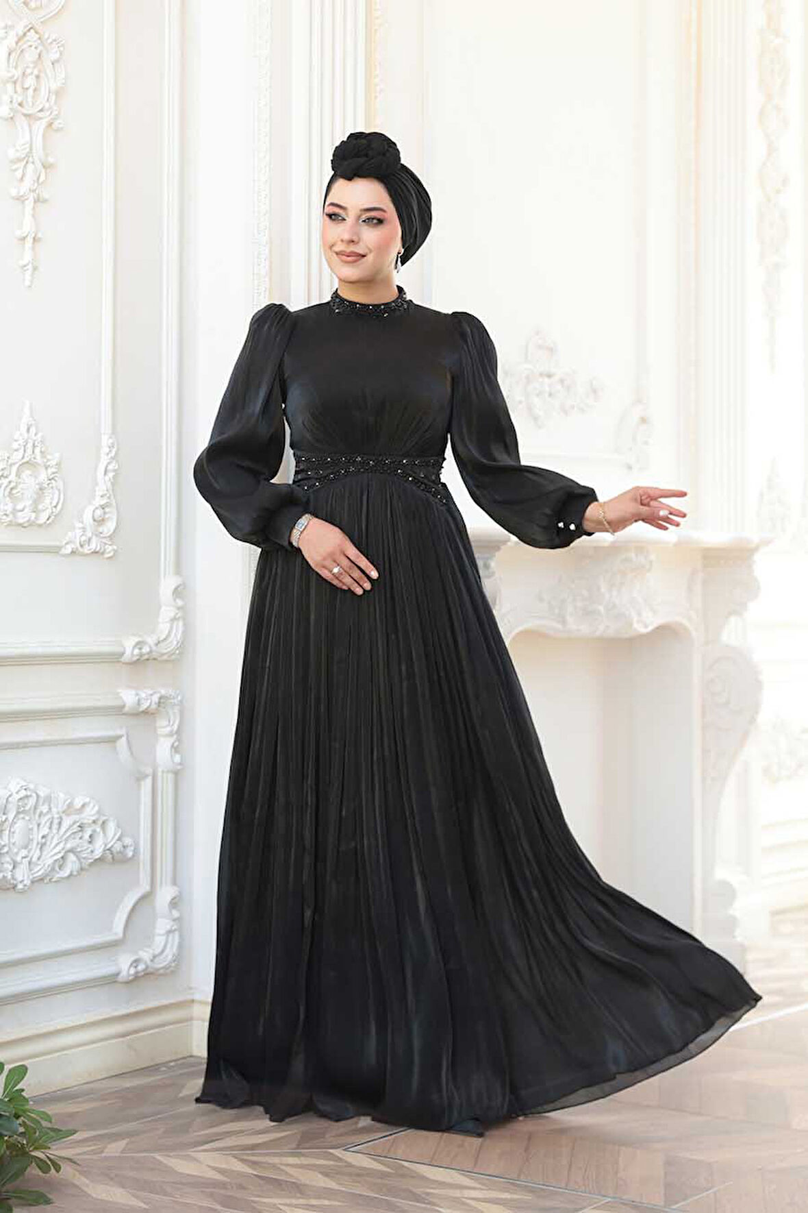 Boncuk Detaylı Siyah Tesettür Abiye Elbise 52751S