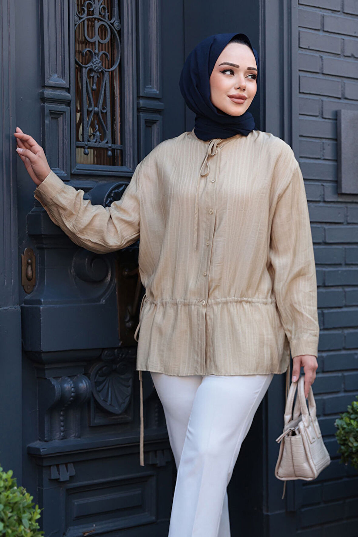 Düğmeli Yağ Yeşili Tesettür Gömlek 32358YY