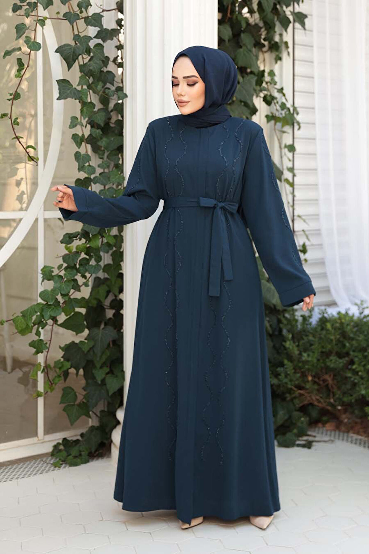 Boncuk İşlemeli İndigo Mavisi Tesettür Abaya 29117IM