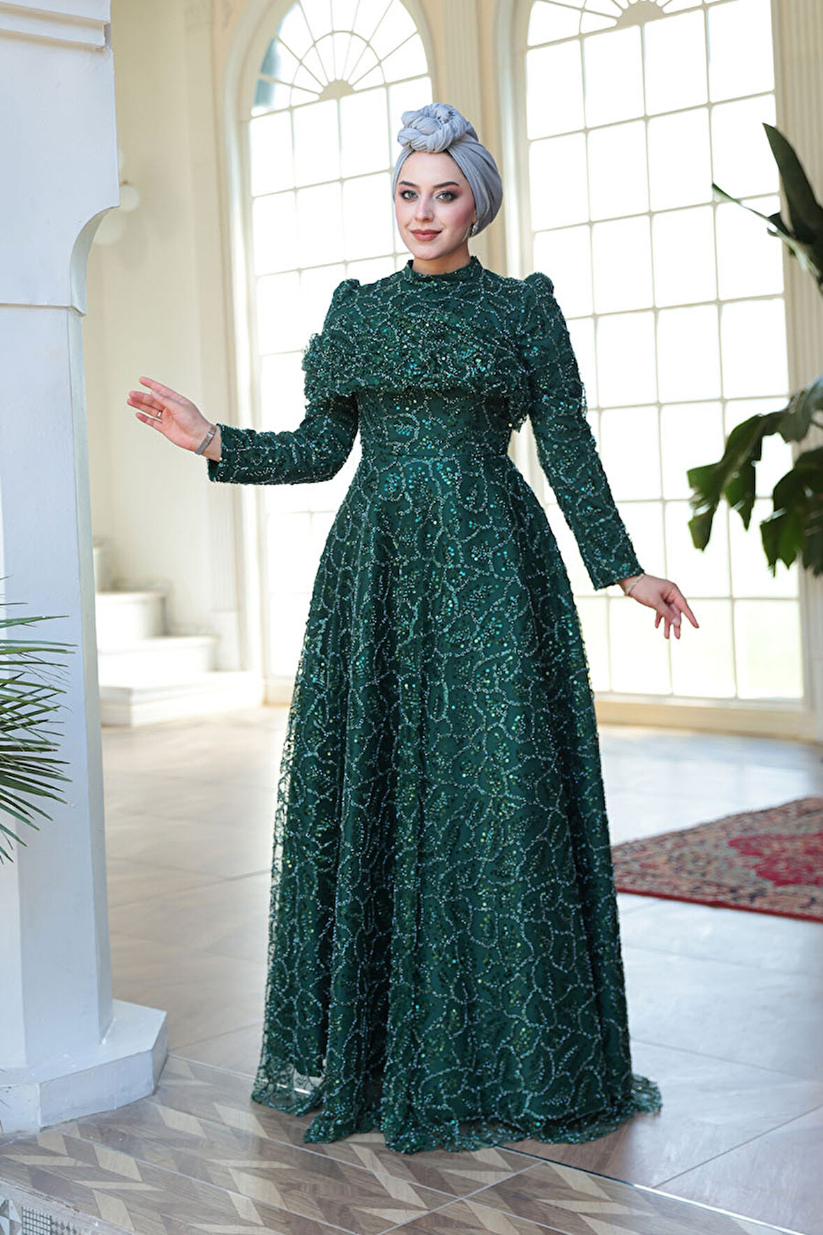  Boncuk İşlemeli Zümrüt Yeşili Tesettür Abiye Elbise 51292ZY