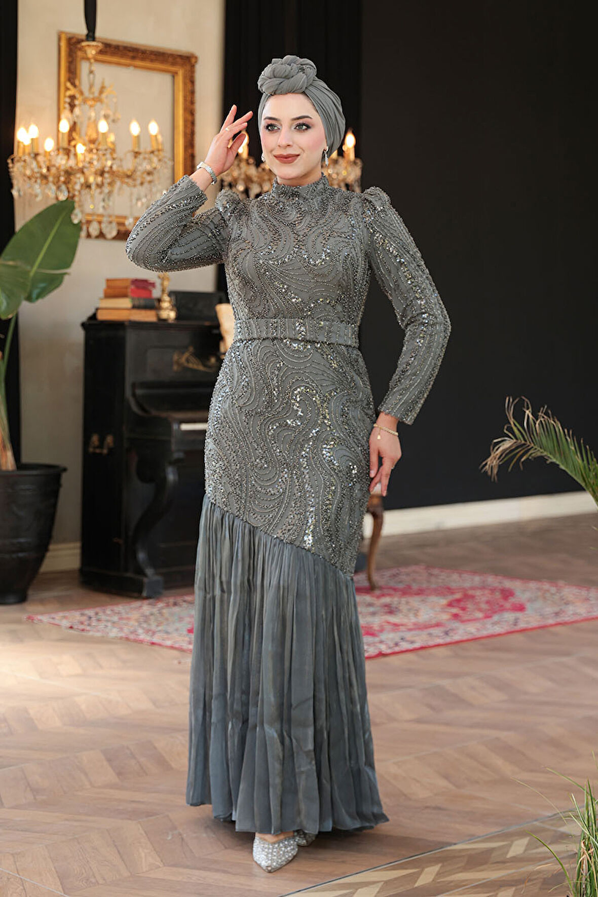 Boncuk İşlemeli Gri Tesettür Abiye Elbise 51621GR