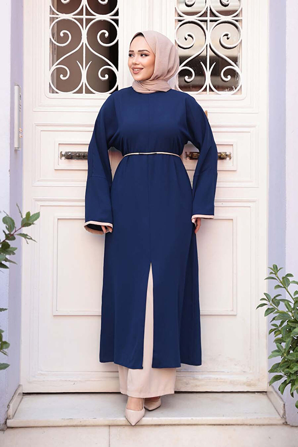 Yırtmaç Detaylı Lacivert Tesettür İkili Takım 76112L