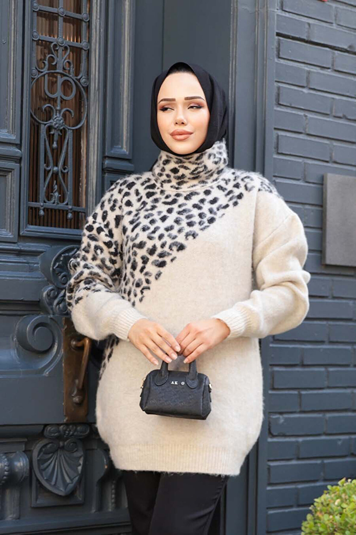 Desenli Bej Tesettür Triko Kazak Tunik 8818BEJ