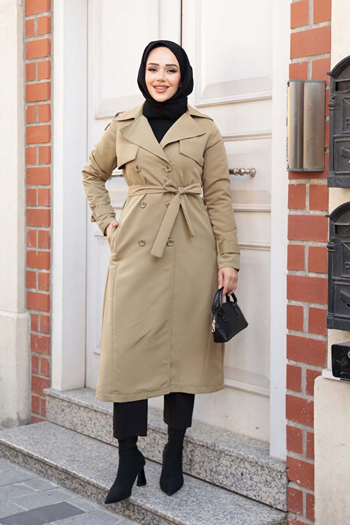 Kemerli Açık Haki Tesettür Trençkot 62481AHK