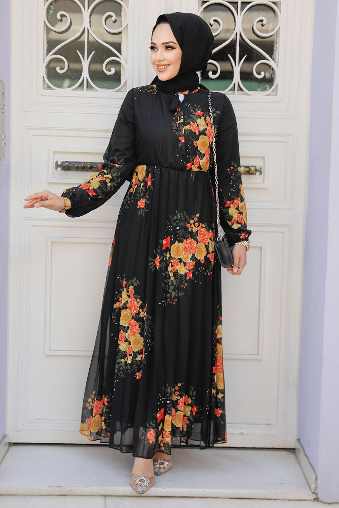 Çiçek Desenli Siyah Tesettür Elbise 503501S