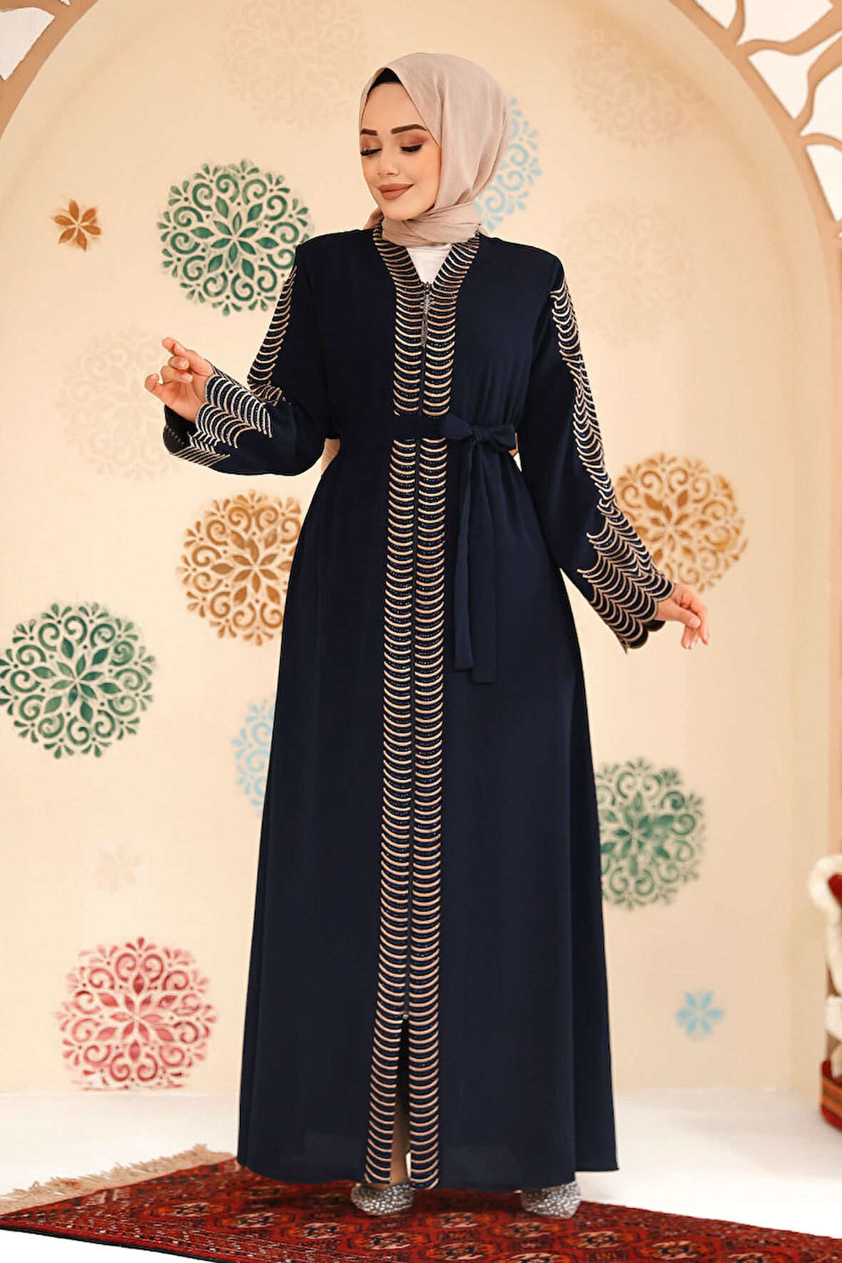Nakış işlemeli Lacivert Tesettür Abaya 29114L