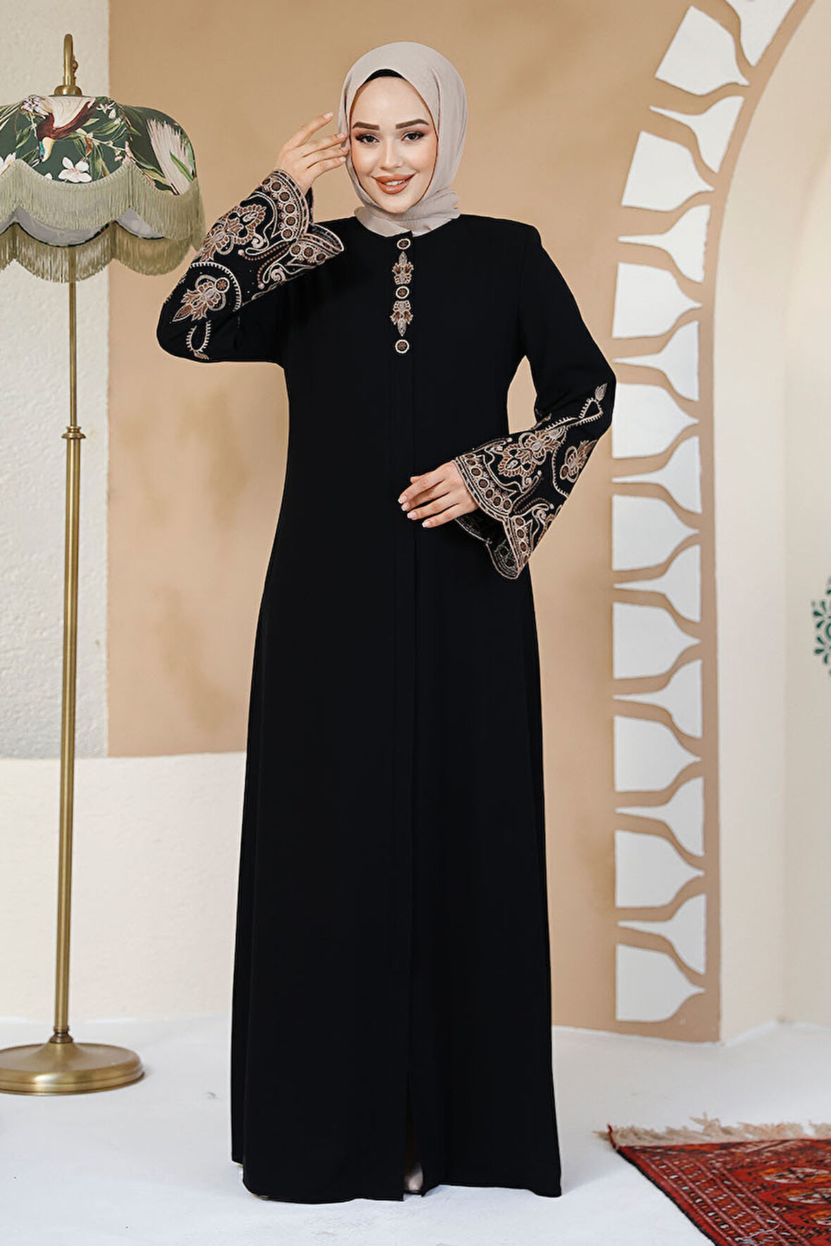 Nakış Desenli Siyah Tesettür Abaya 98221S
