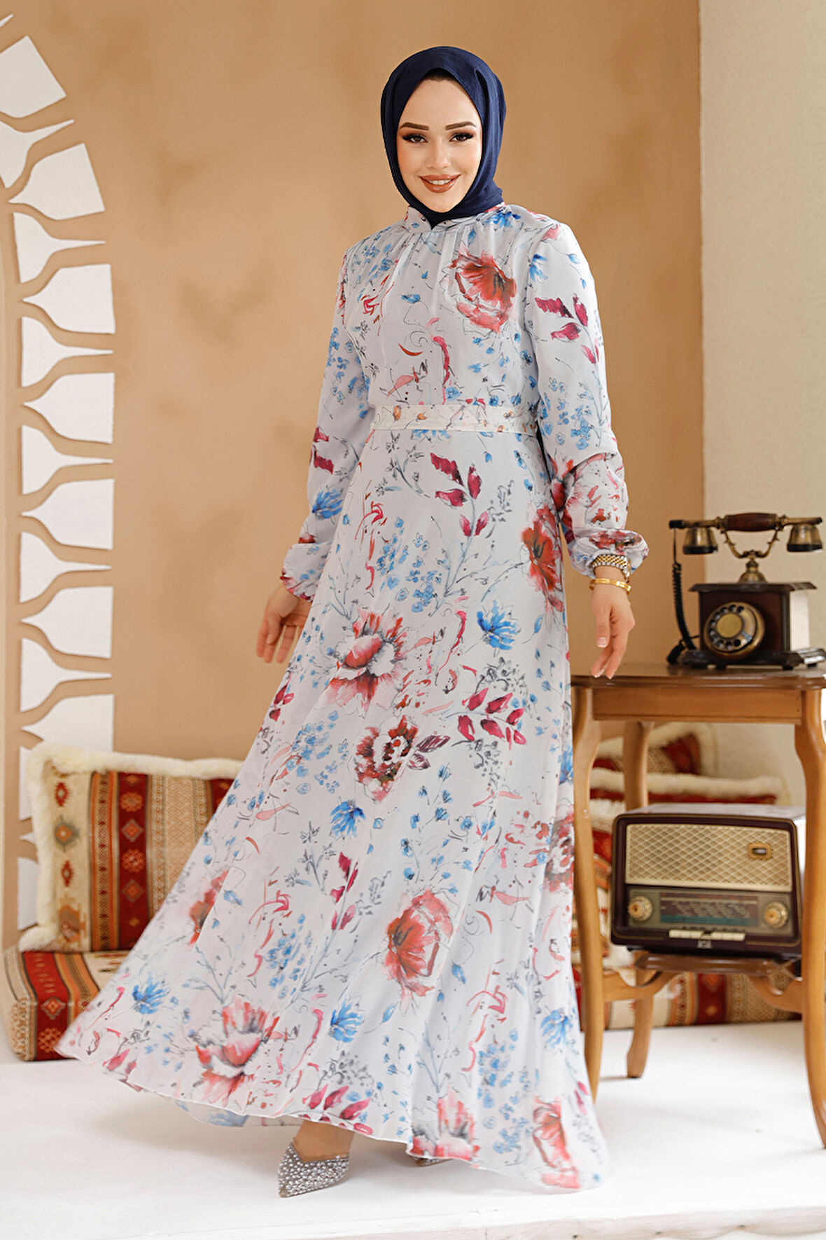 Çiçek Desenli Gri Tesettür Elbise 27963GR