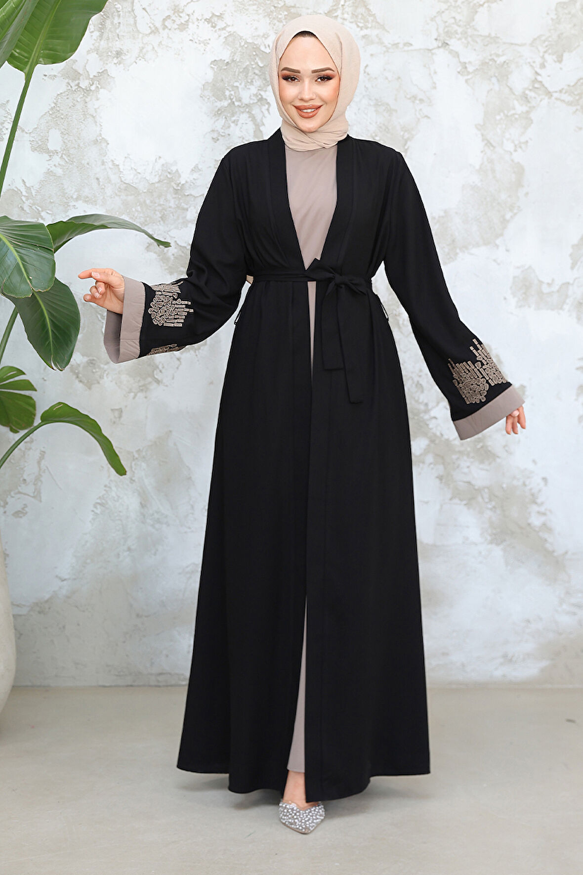 Nakış Desenli Siyah Tesettür Abaya Takım 29128S