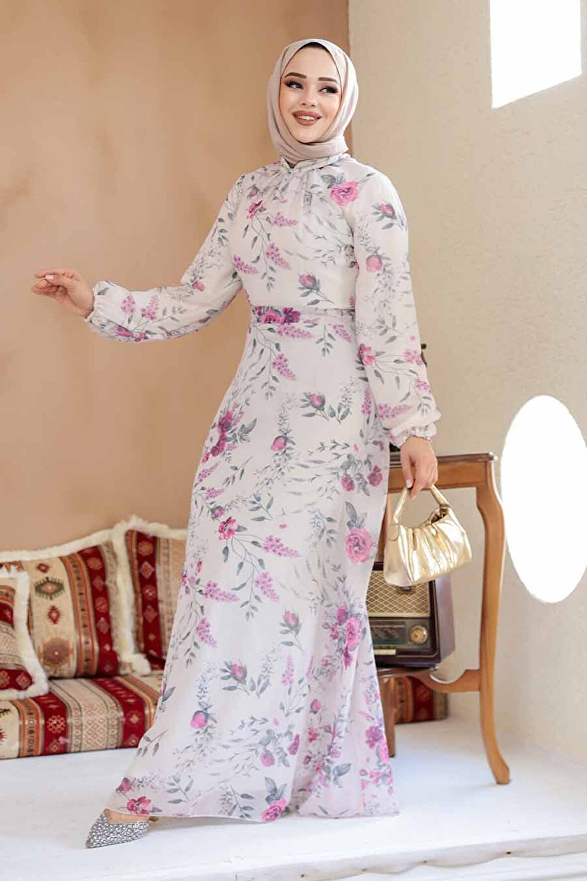 Çiçek Desenli Bej Tesettür Elbise 27989BEJ