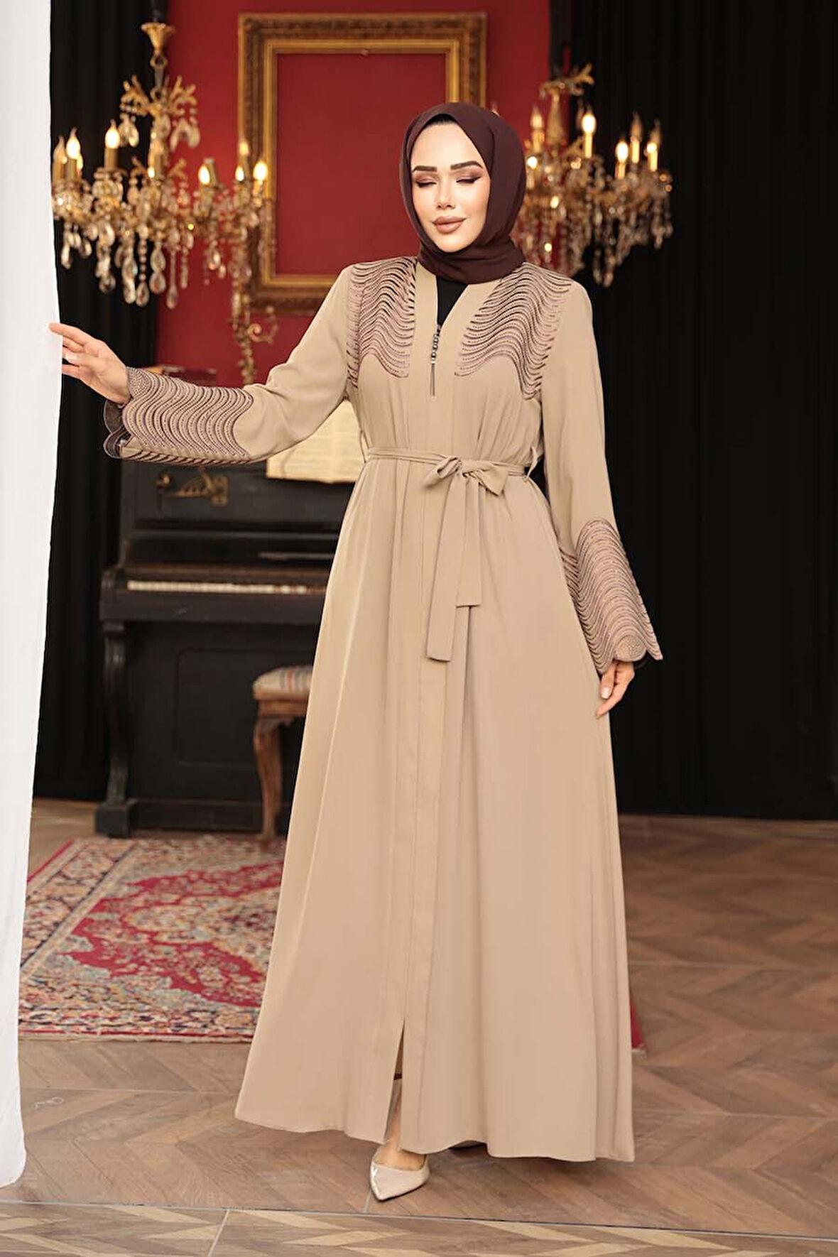Boncuk Detaylı Bej Tesettür Abaya 29105BEJ