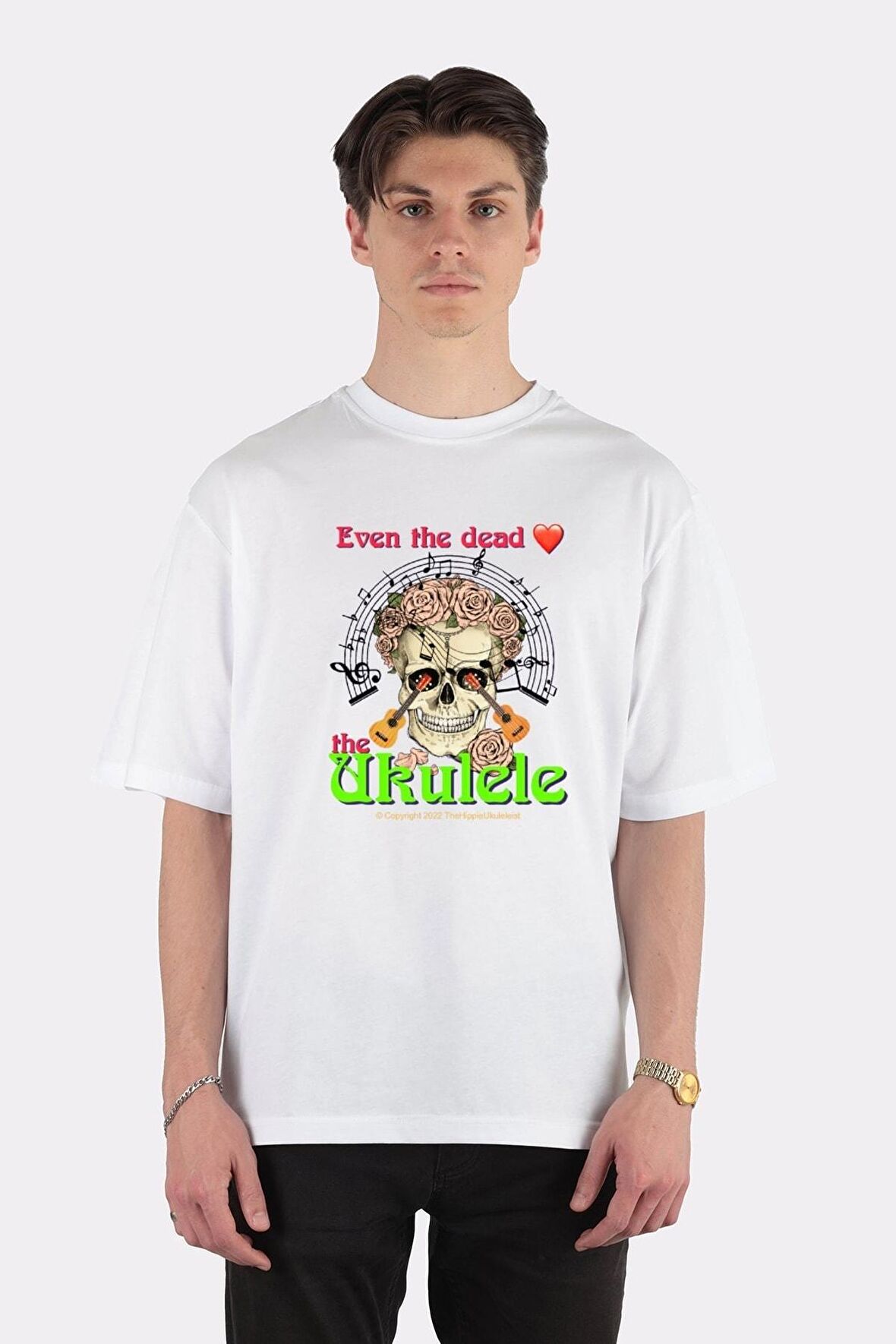 Unisex Beyaz Oversize T-shirt Even The Dead Love The Ukulele