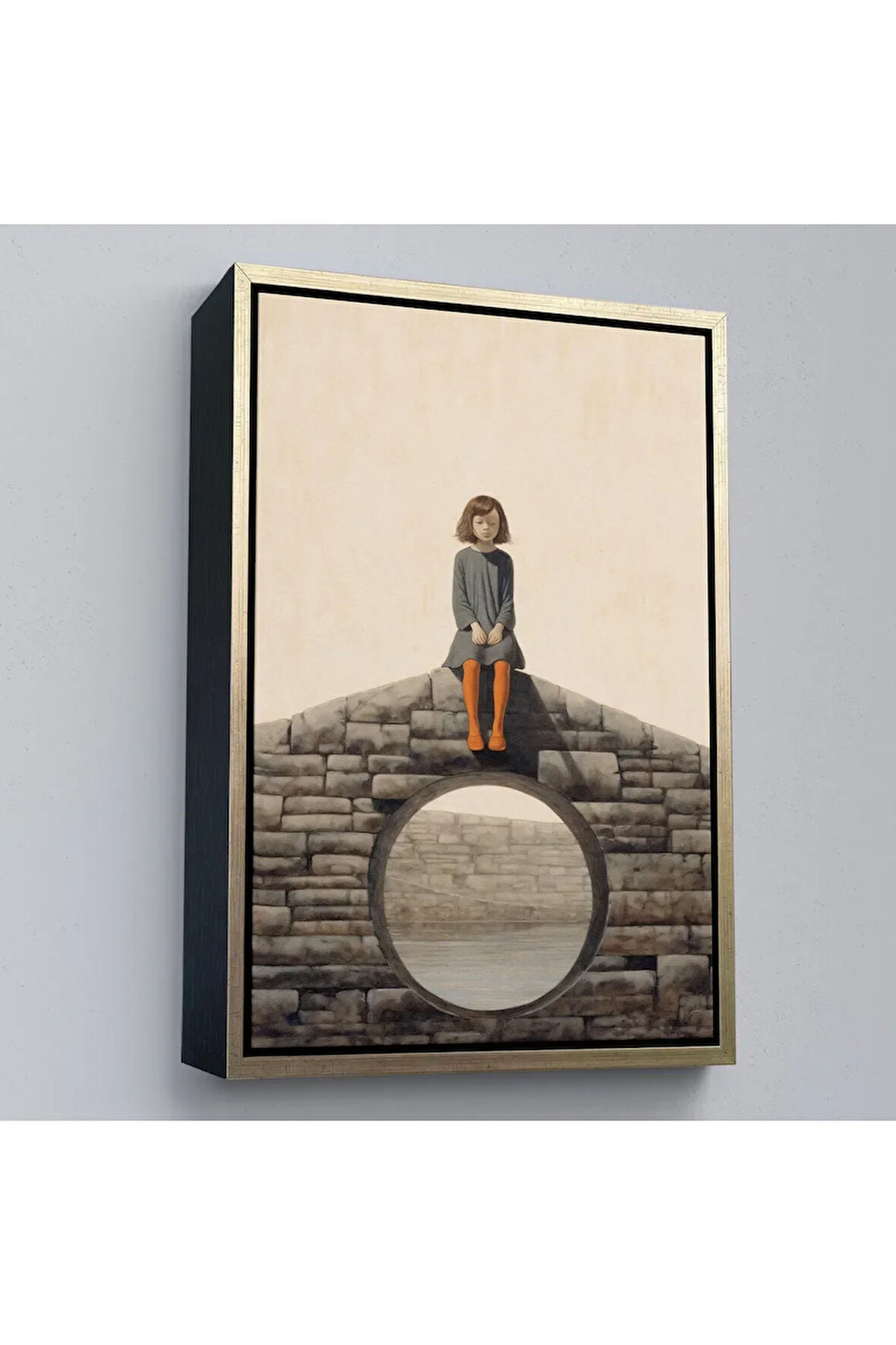 Ahşap Çerçeveli Duvarda Oturan Yalnız Kız Tablo-7535