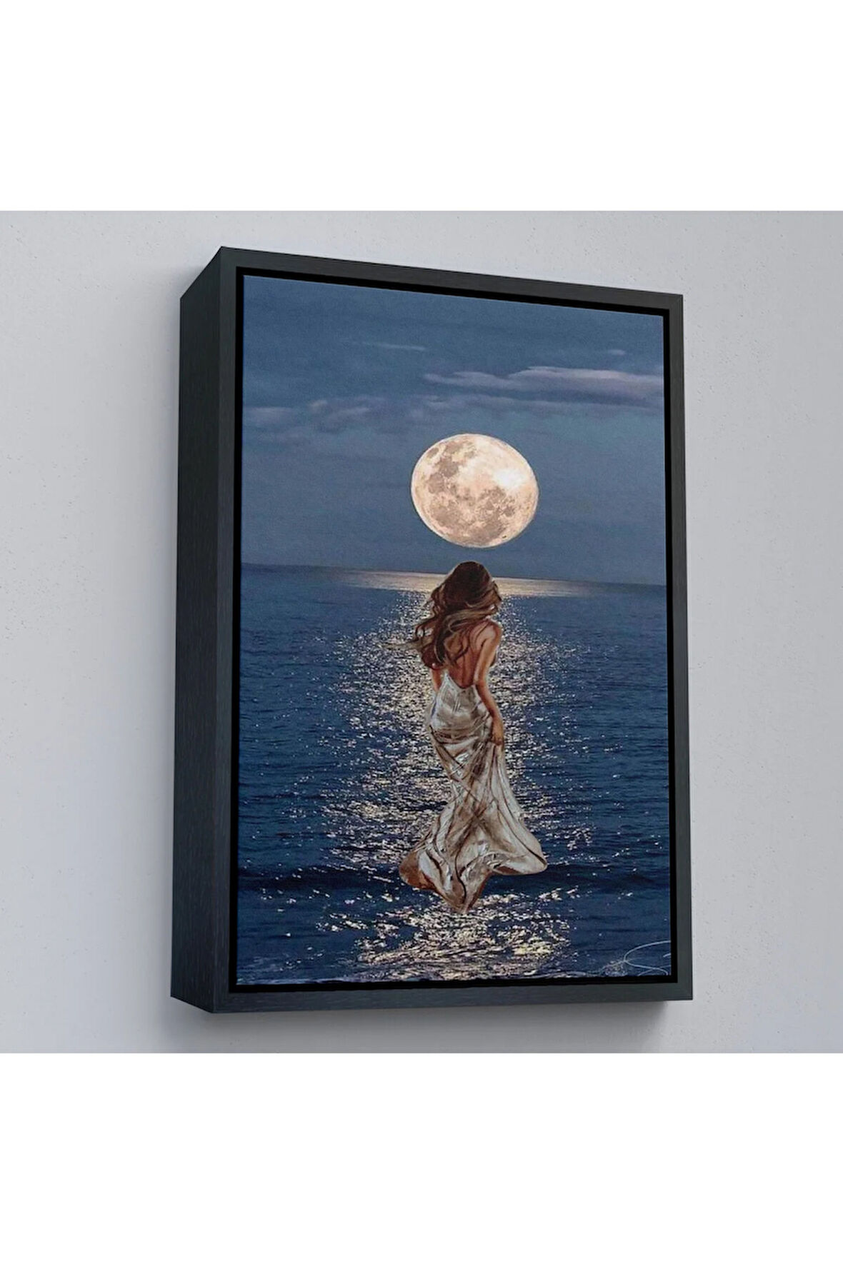 Ahşap Çerçeveli Deniz Üstünde Aya Doğru Yürüyen Soyut Kadın Tablo-7684
