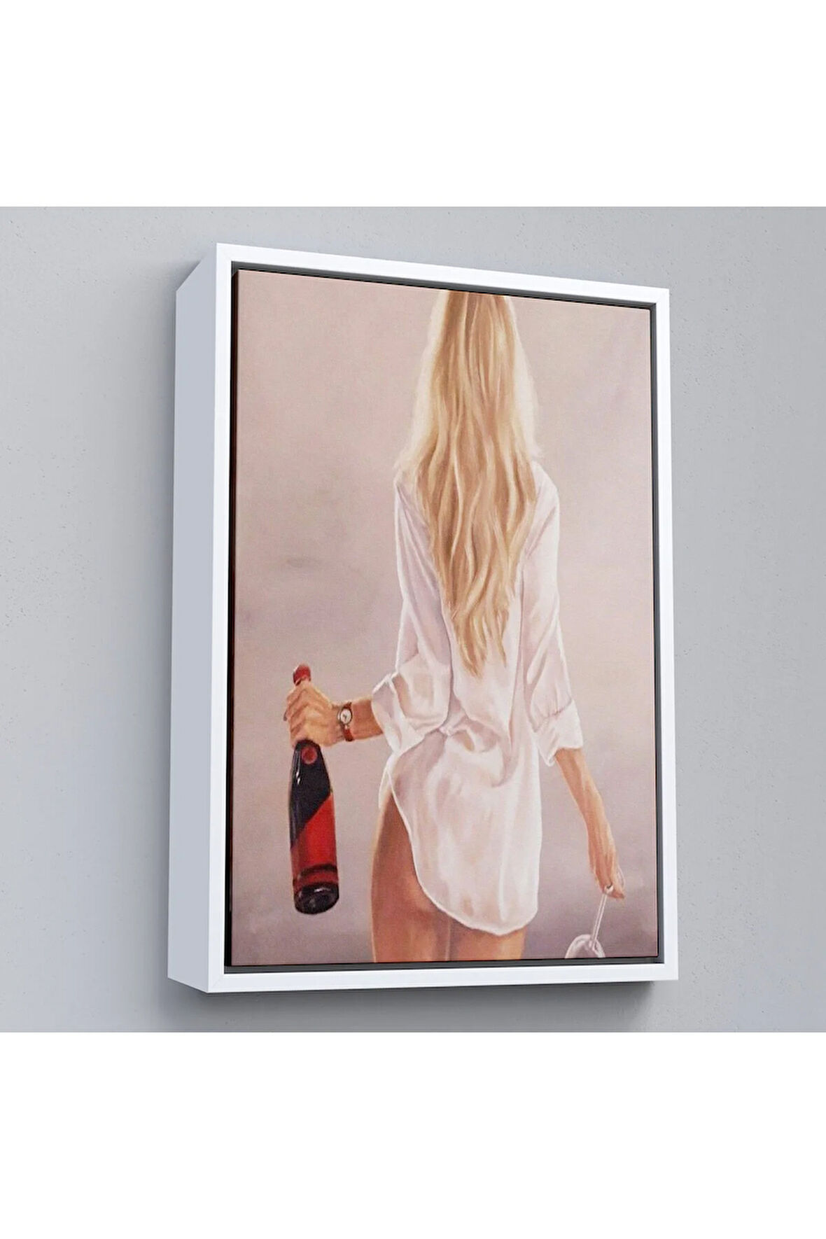 Ahşap Çerçeveli Şarap Ve Kadeh Le Yürüyen Sarı Saçlı Kadın Tablosu-7946