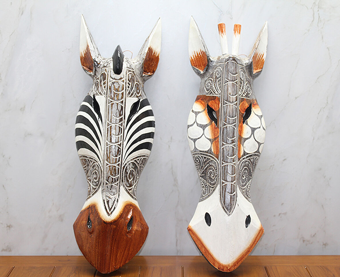 Ahşap Duvara Asmalı Maske Zebra