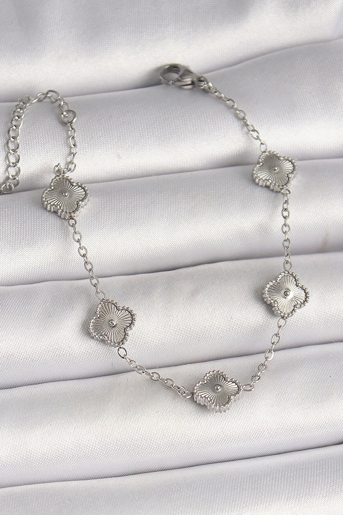 316L Çelik Gümüş Renk İşlemeli Baby Boy Yonca Model Kadın Bileklik