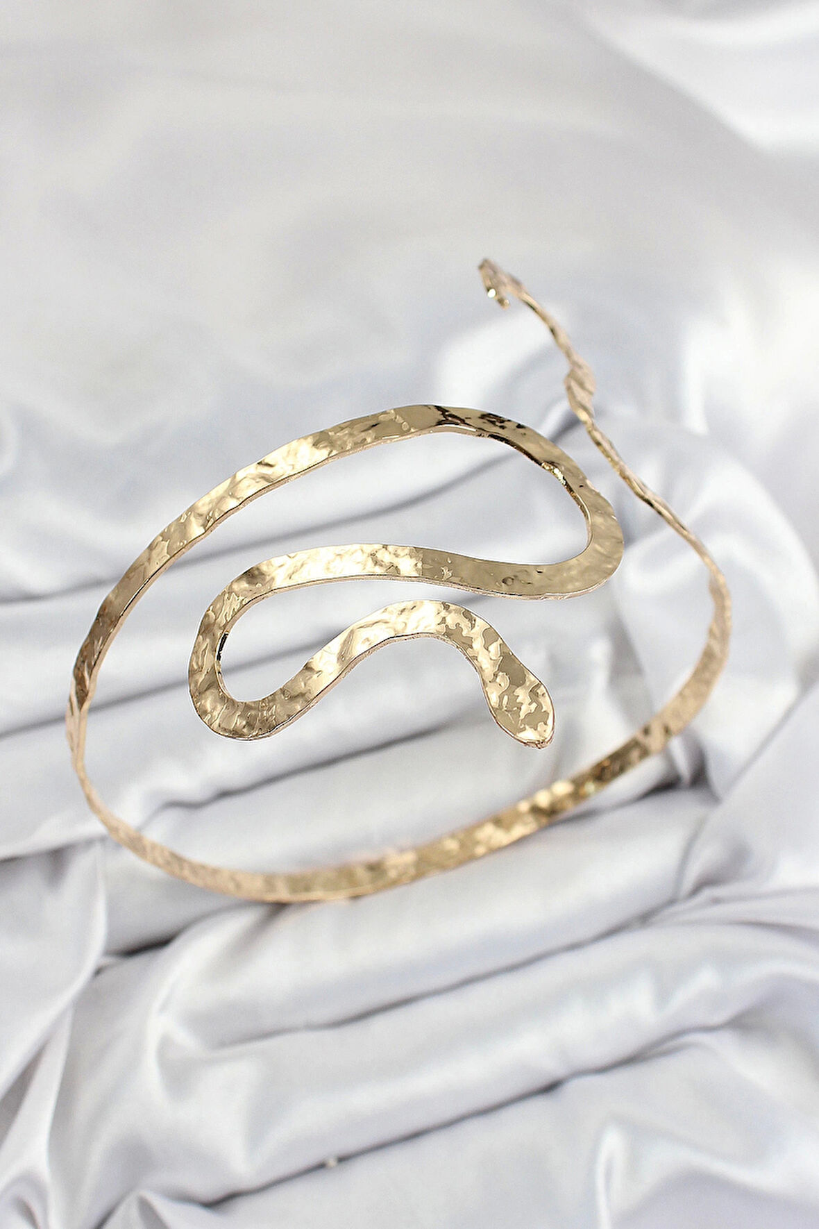 Pirinç Yılan Model Gold Renk Kadın Pazu Bileklik