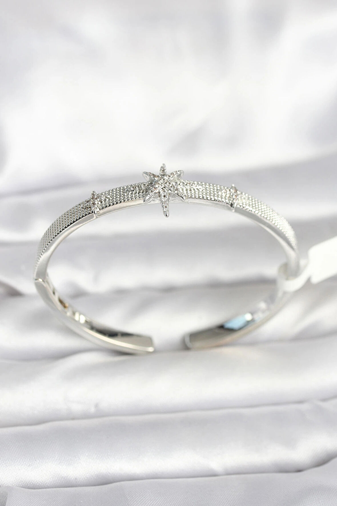 Pirinç Gümüş Renk Kutup Yıldızı Model Kadın Kelepçe Bileklik