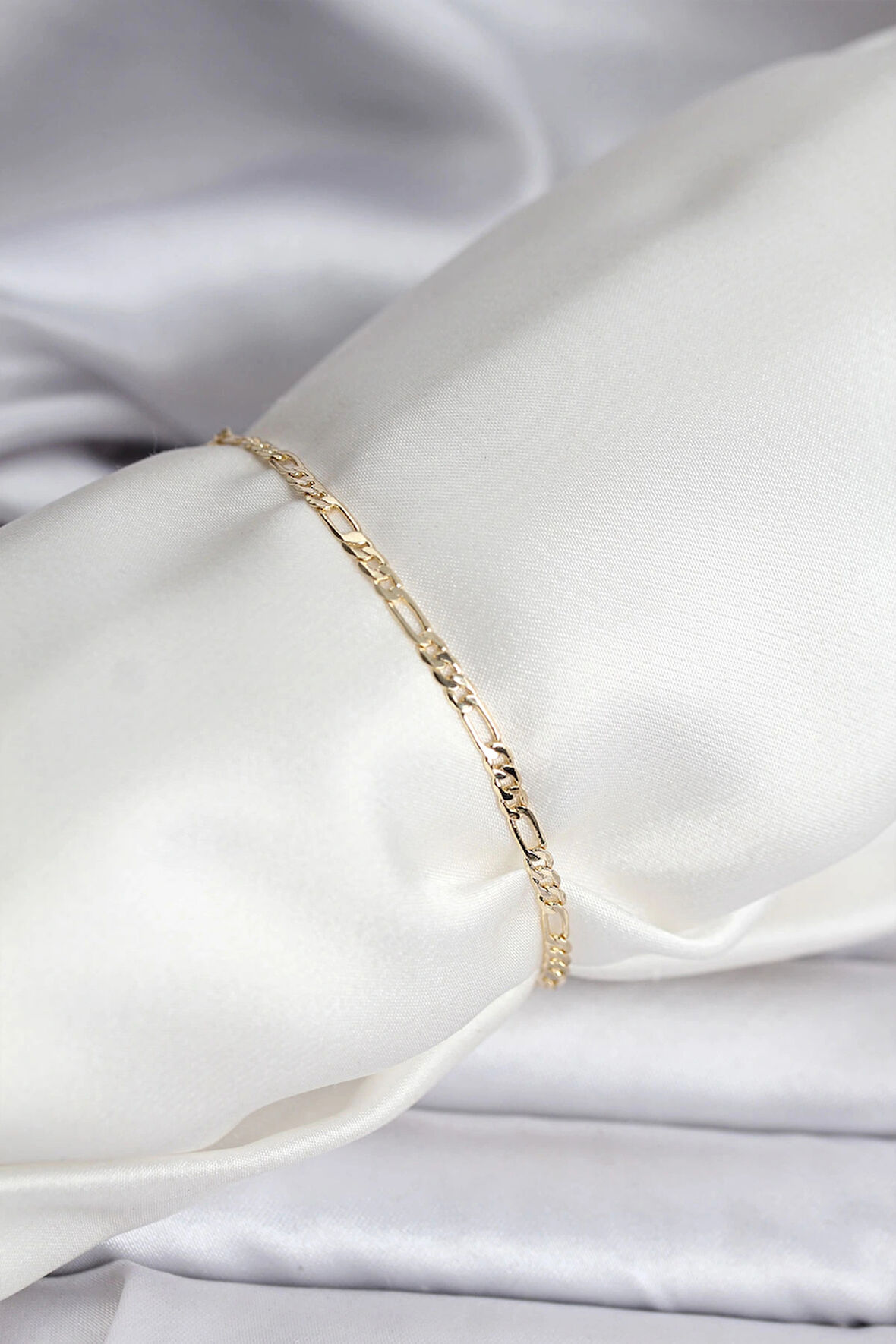 14K Gold Renk Kaplama Minimal Zincir Model CM Kadın Bileklik