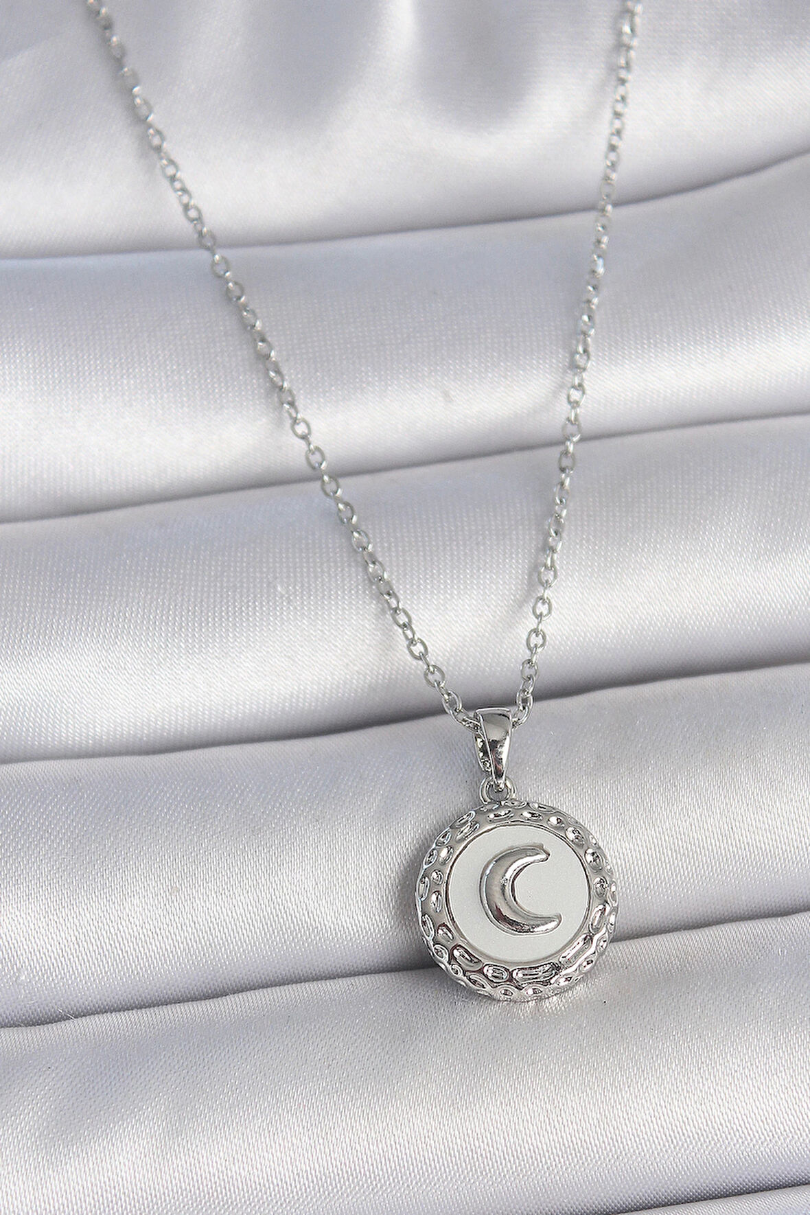 316L Çelik Gümüş Renk Zincir Beyaz Mineli Hilal İşlemeli Madalyon Model Kadın Kolye