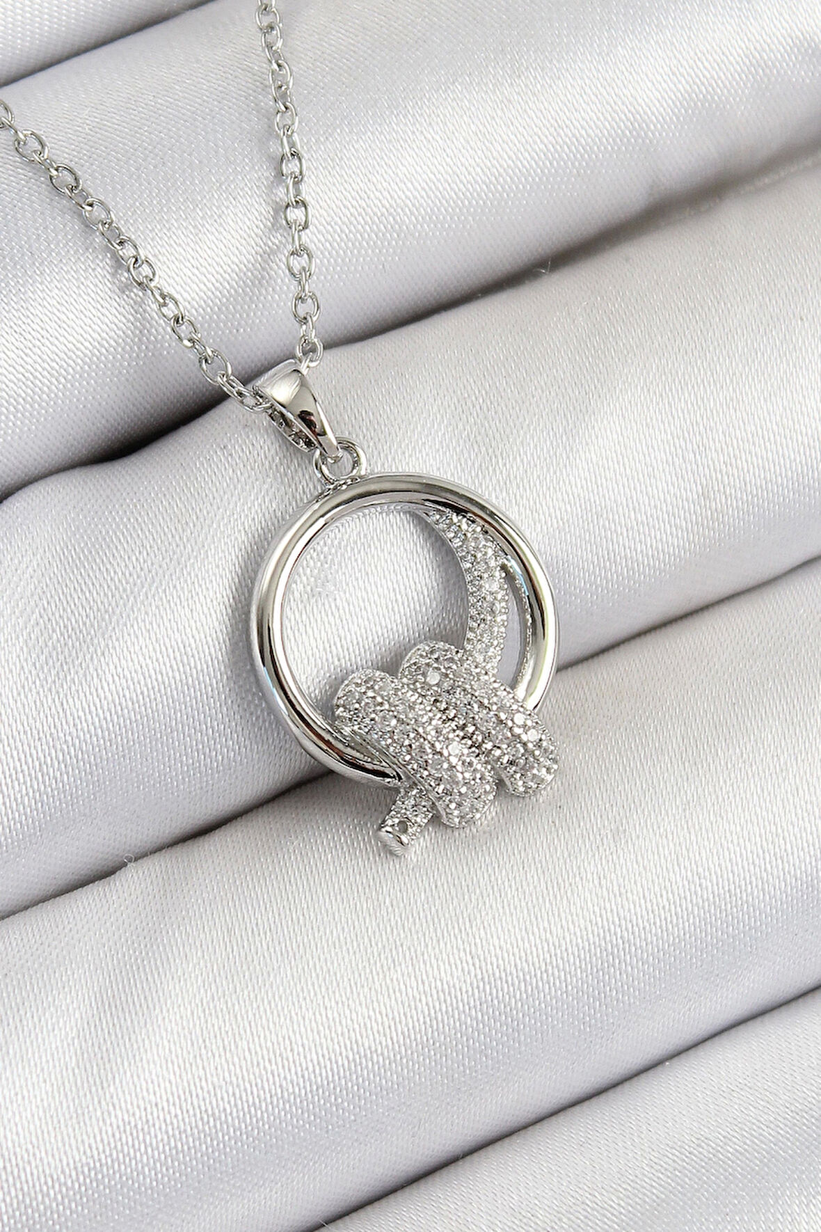 316L Çelik Zirkon Taşlı Düğüm Model Gümüş Renk Kadın Kolye