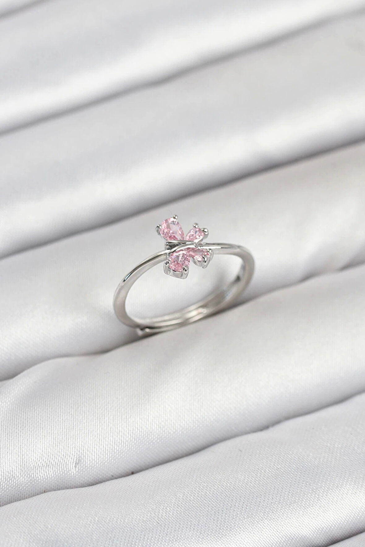 Pirinç Gümüş Renk Pembe Kelebek Kadın Yüzük