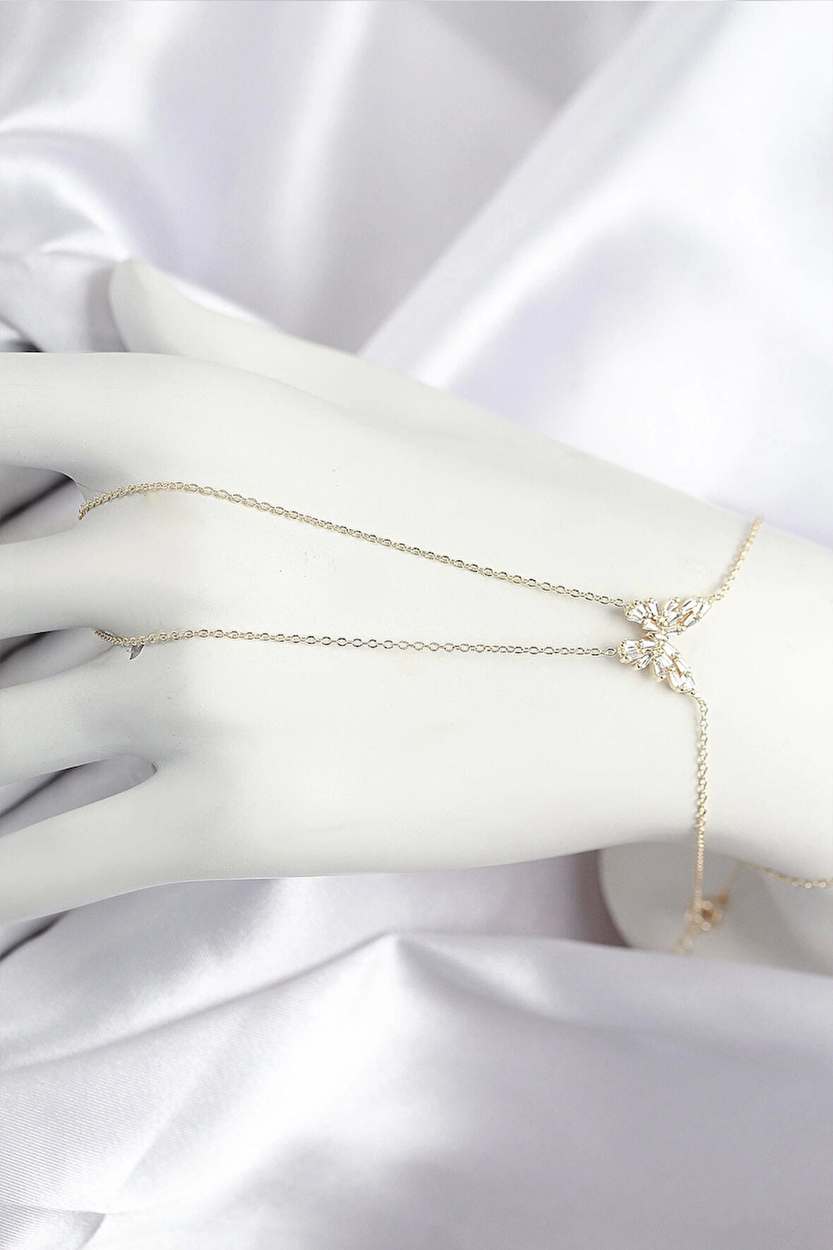 Pirinç Zirkon Taşlı Kelebek Model Gold Renk Şahmeran