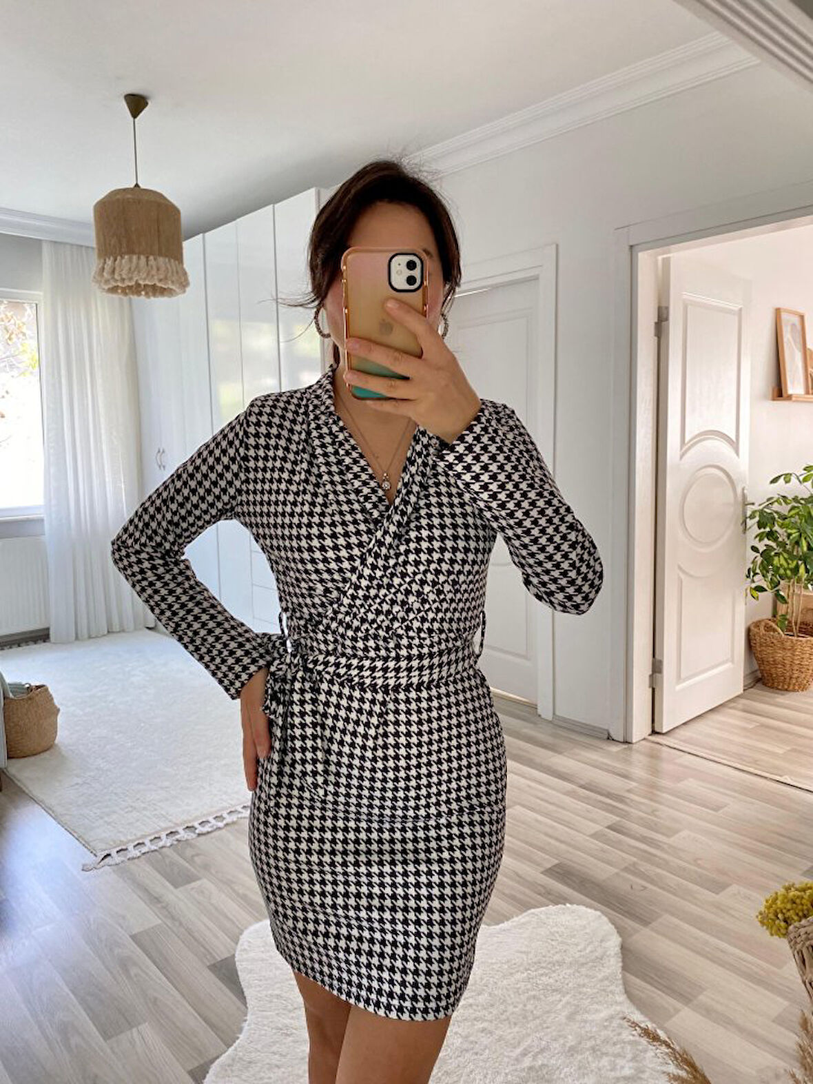 TUA MODA Kadın Uzun Kollu Kruvaze Yaka Bağlamalı Kemer Dalgıç Mini Boy Elbise