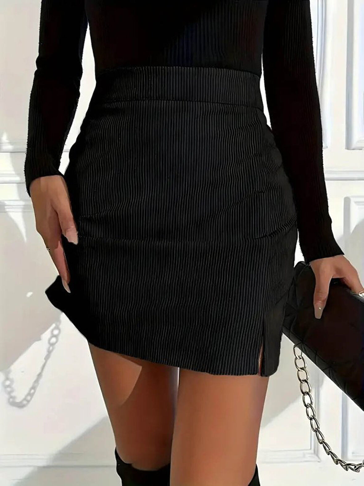 TUA MODA Kadın Yüksek Bel Yandan Yırtmaçlı Kısa Kadife Etek