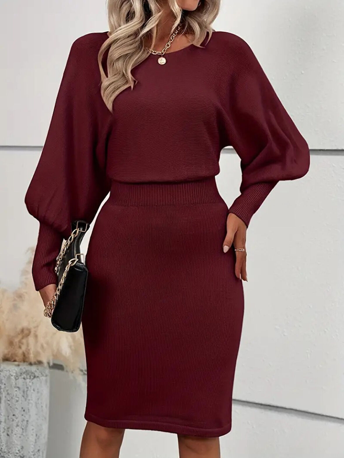 TUA MODA Kadın Uzun Yarasa Kollu Yakası Açık Belden Oturtmalı Kısa Triko Elbise