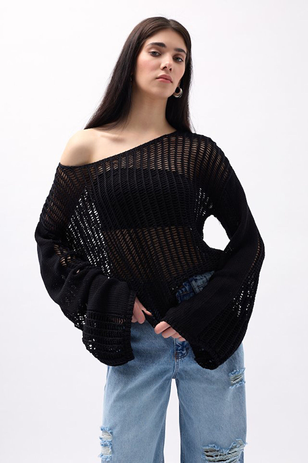 TUA MODA Kayık Yaka Ajurlu Bluz