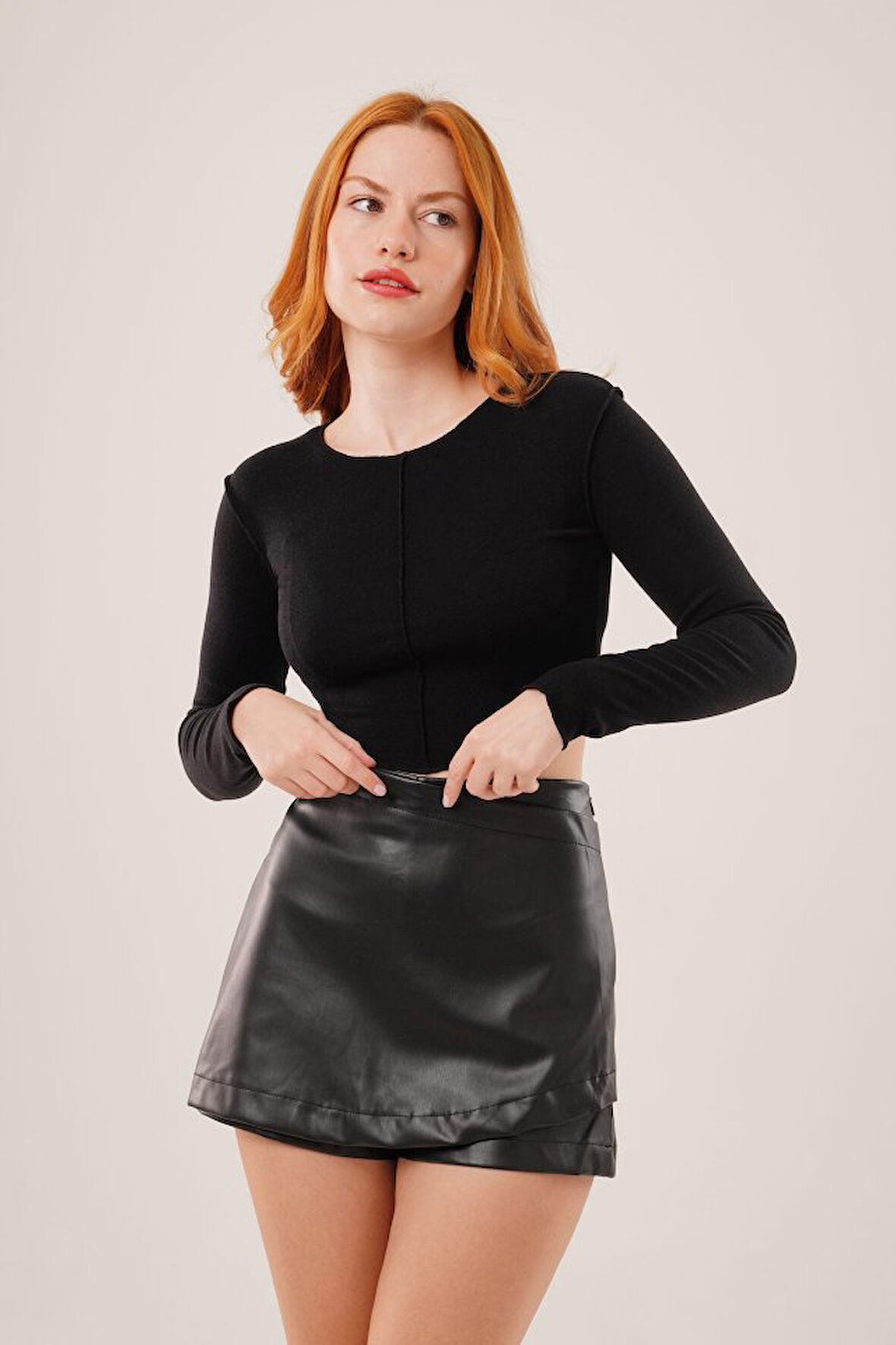 TUA MODA Ters Dikişli Basic Siyah Body Bluz