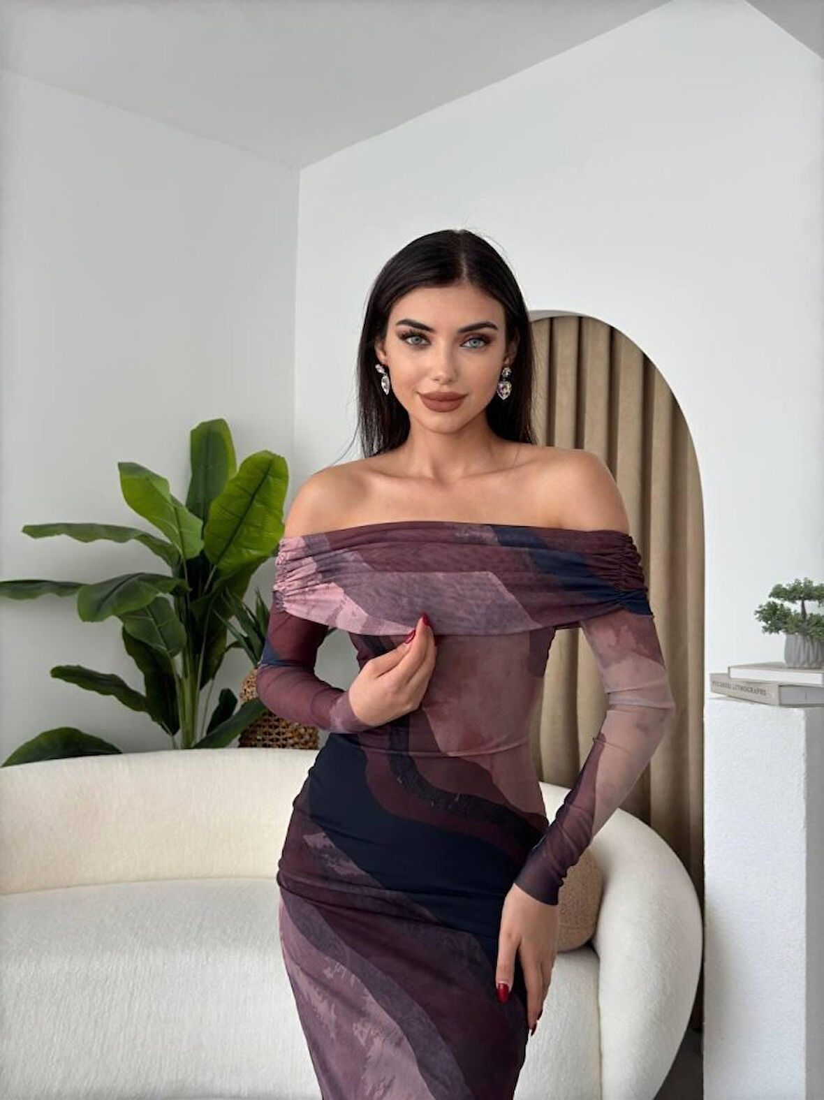 TUA MODA Sevilla Madonna Yaka Tül Elbise