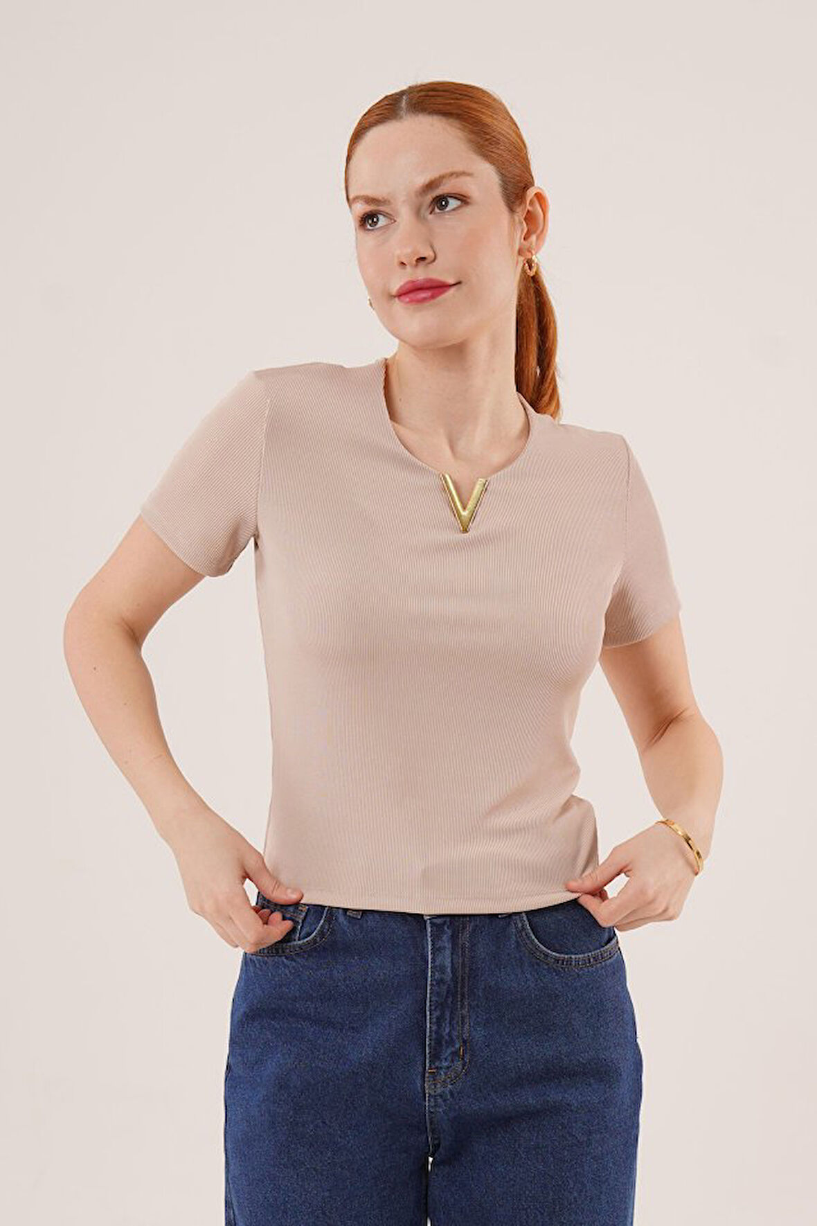 TUA MODA Kısa Kollu Yaka Detaylı Kaşkorse Taş Bluz