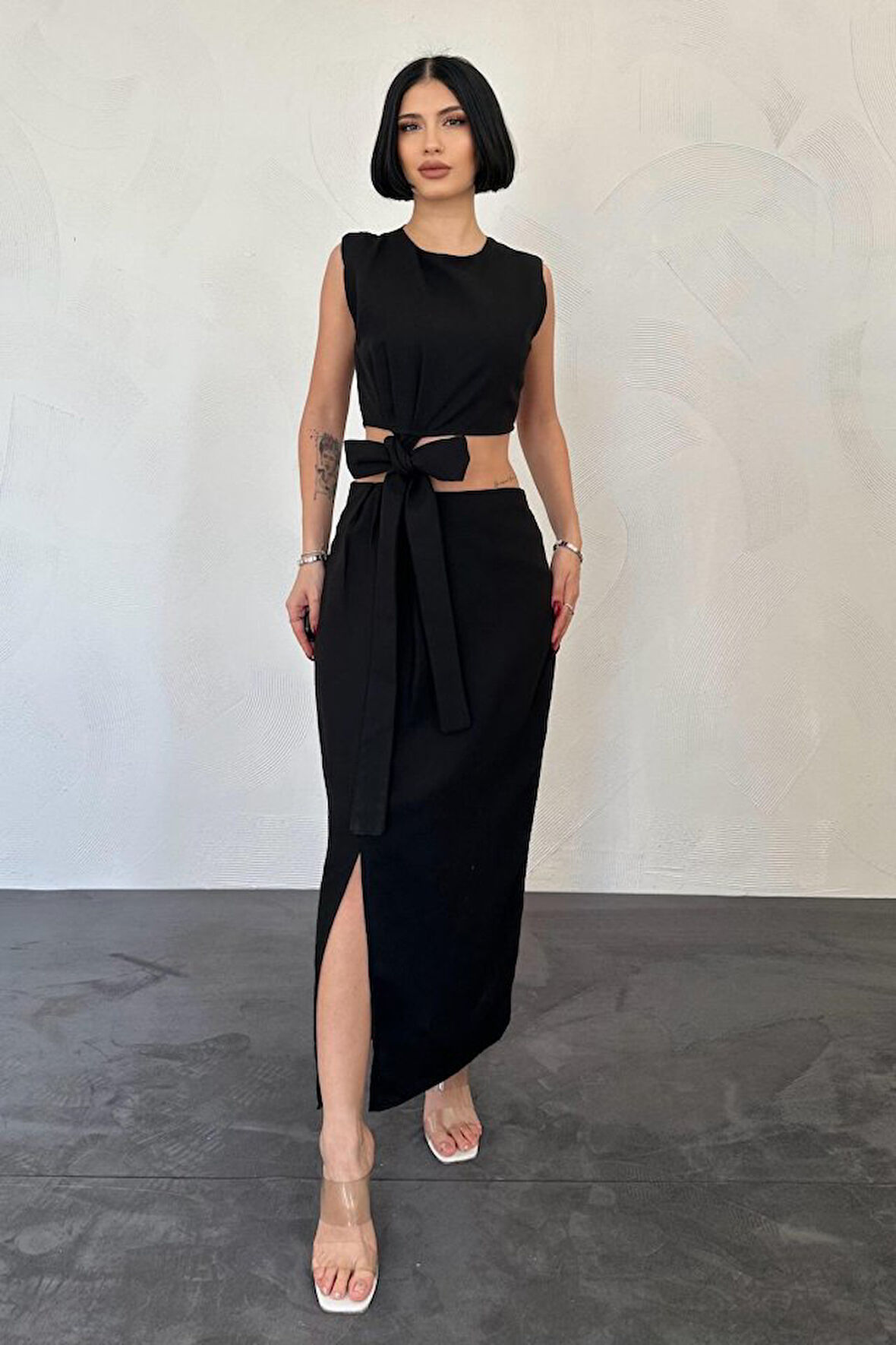 TUA MODA Siyah Kuşaklı Crop Ve Etek Takım