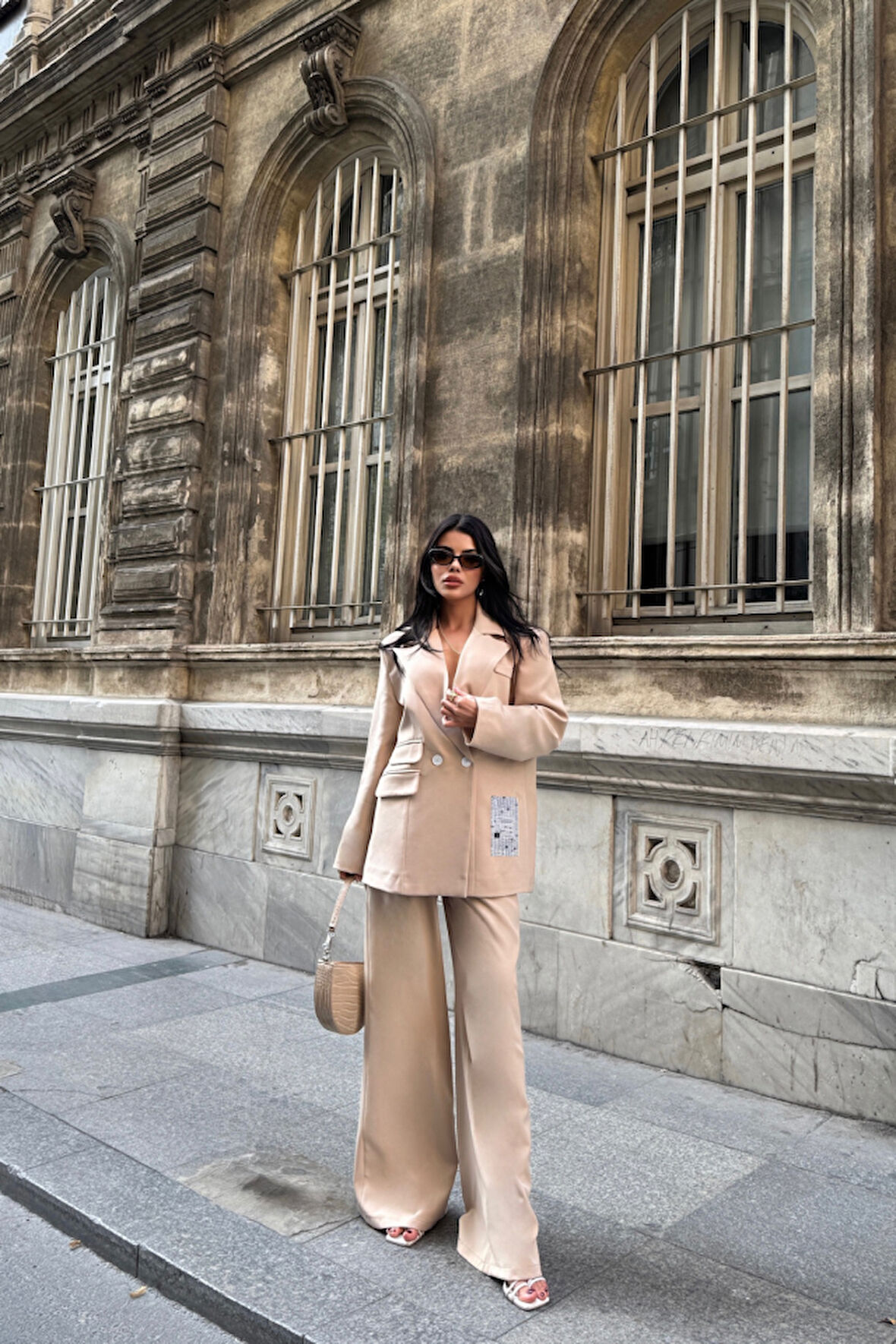 TUA MODA TASARIM ETİKET DETAYLI CEKET - PANTOLON TAKIM - Bej